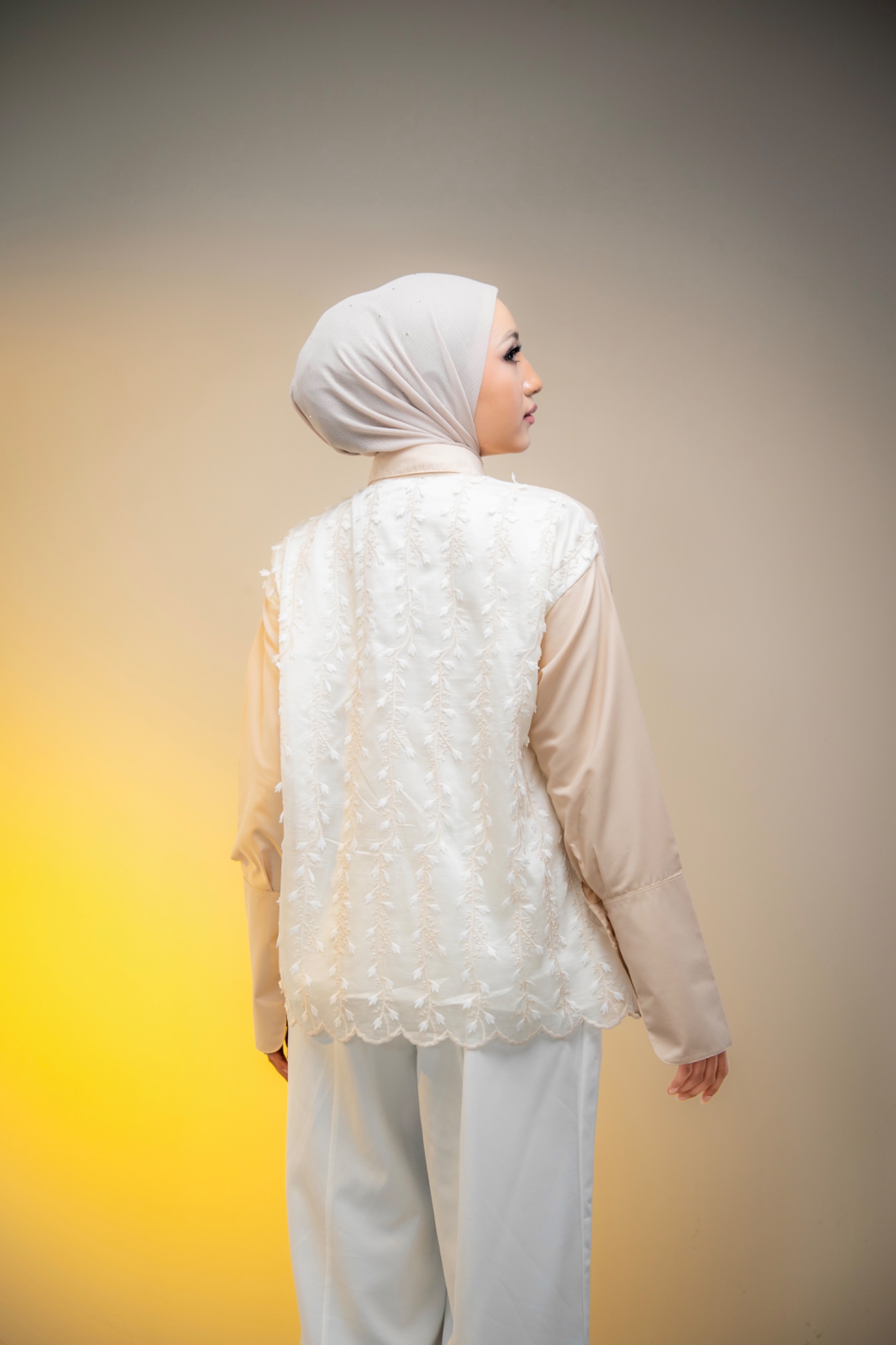 Nathani Top Cream