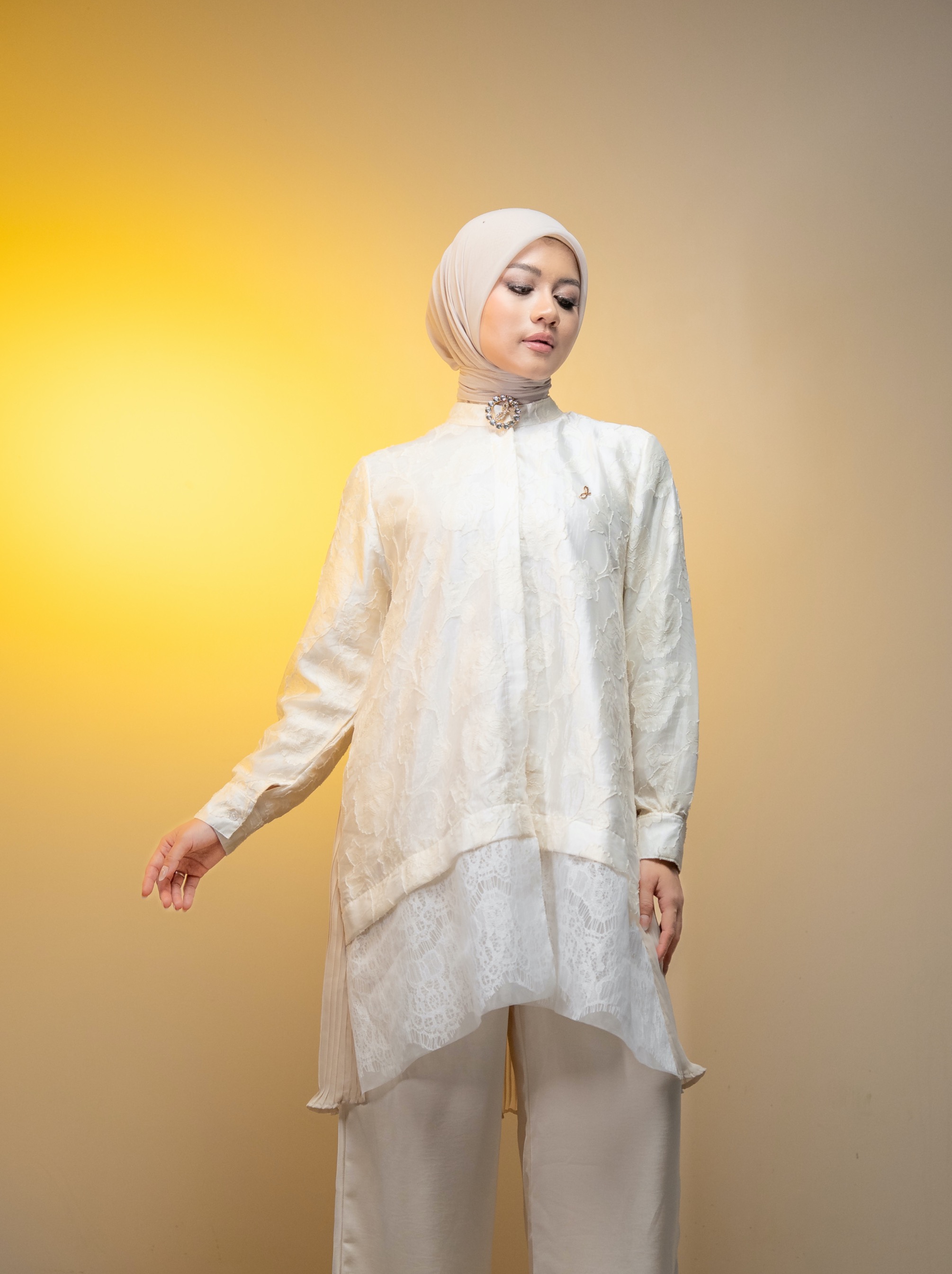 Kalmia tunic pearl 