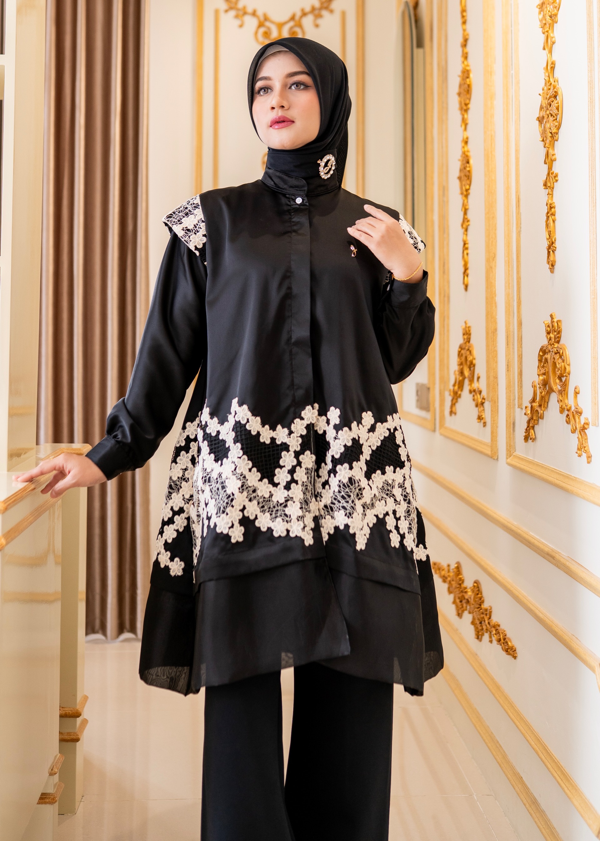 Aiswa Tunic