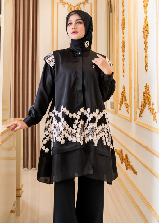 Image of Aiswa Tunic