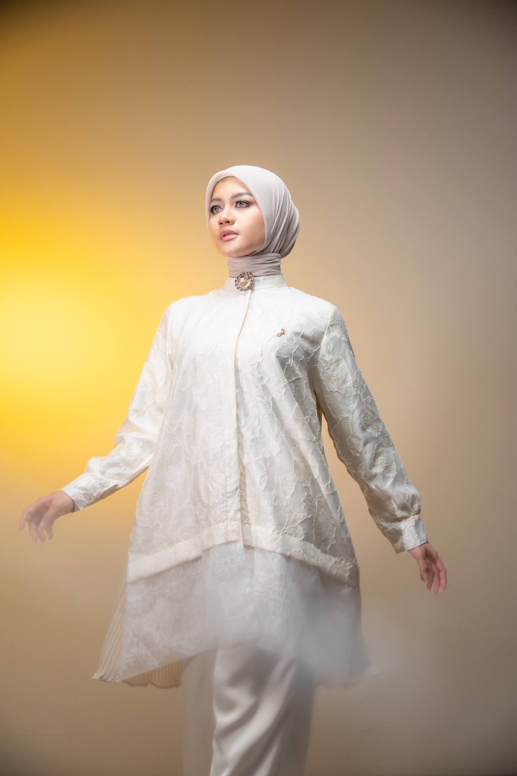 Kalmia tunic pearl 
