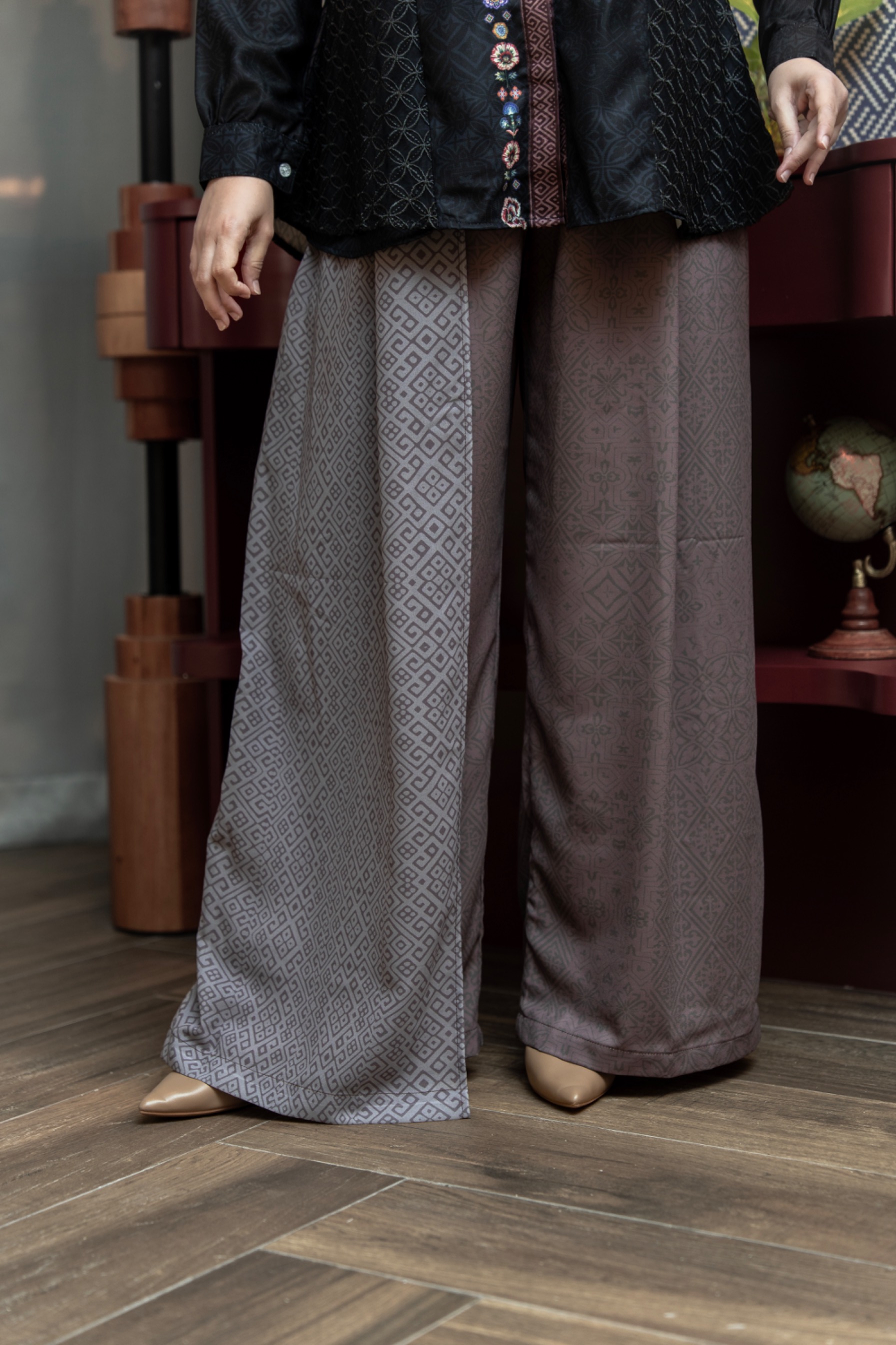 Patra Nusa Pants 