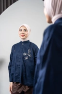 Naima Top Navy
