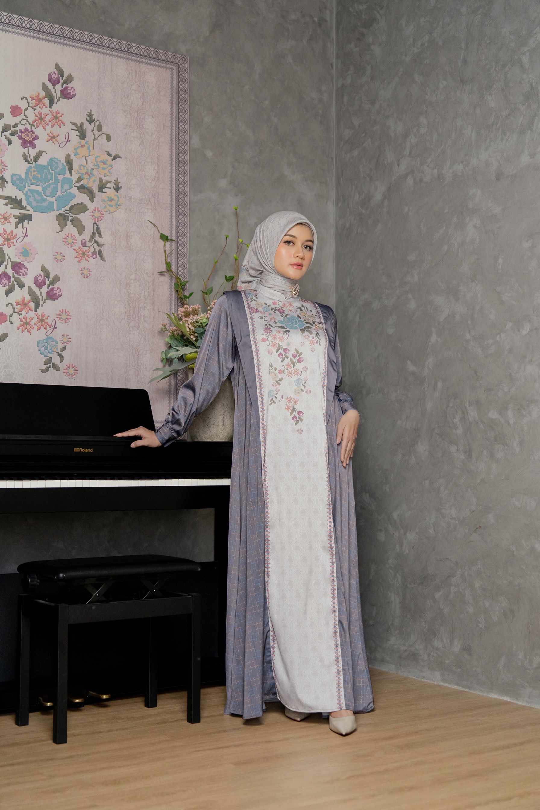 Mahligai II Dress Steal Grey