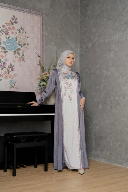 Image of Mahligai II Dress Steal Grey