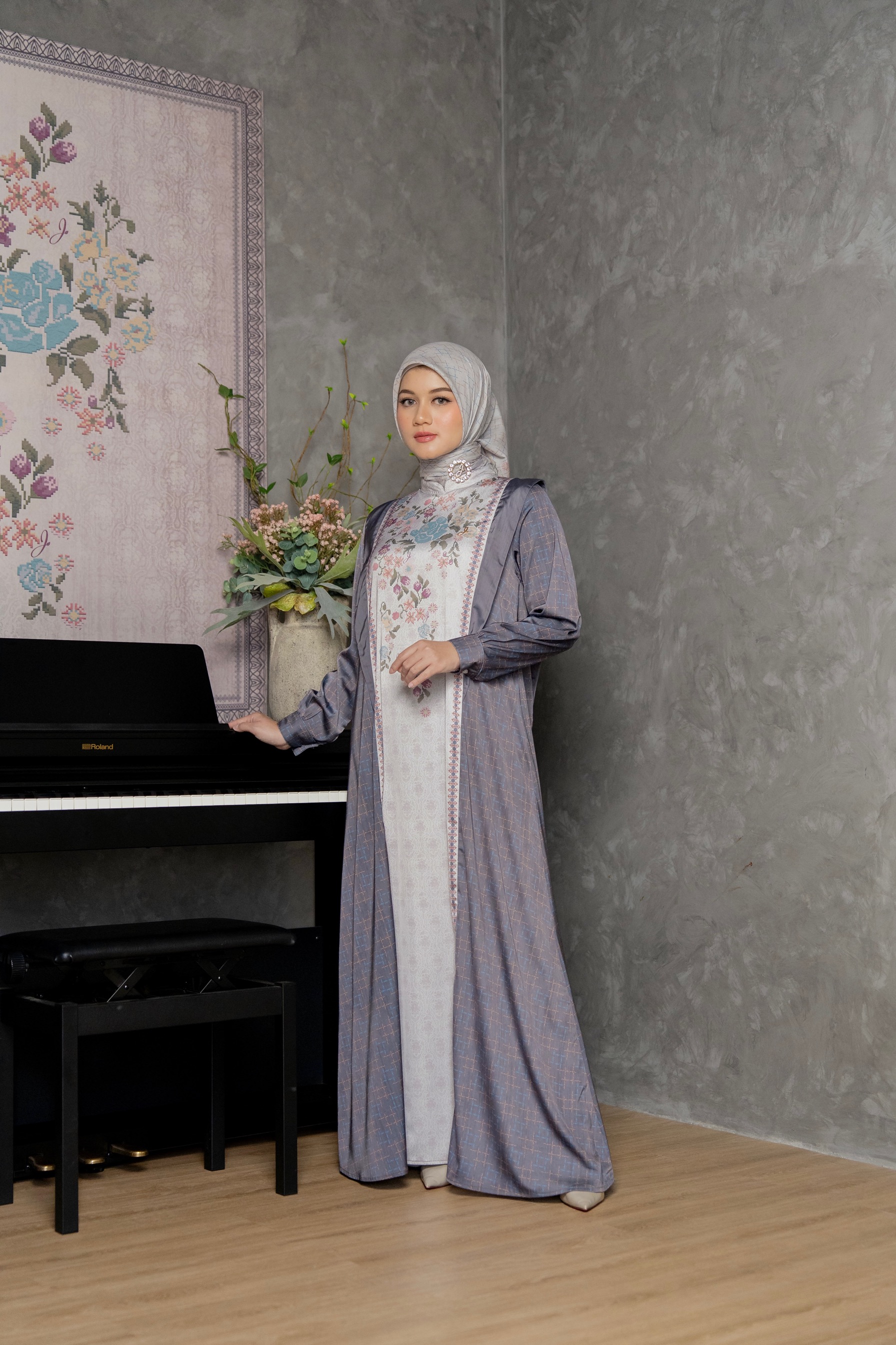 Mahligai II Dress Steal Grey