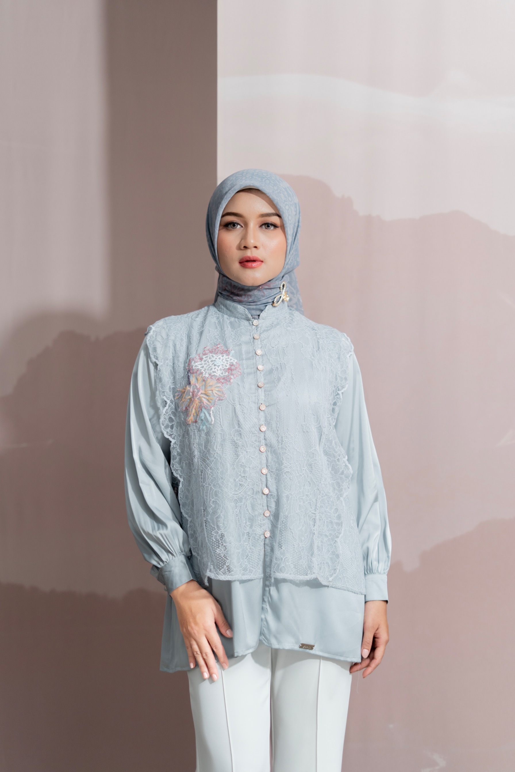 Kaynan Chantilly Blue
