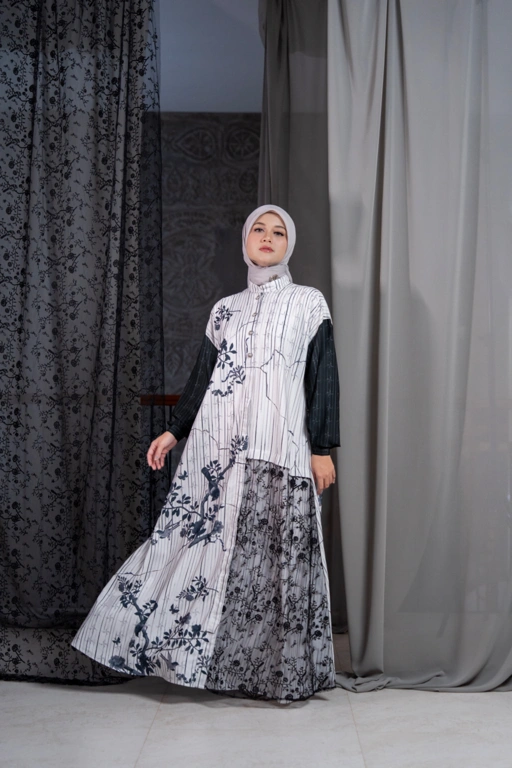 Image of Kenari Dress Arang 