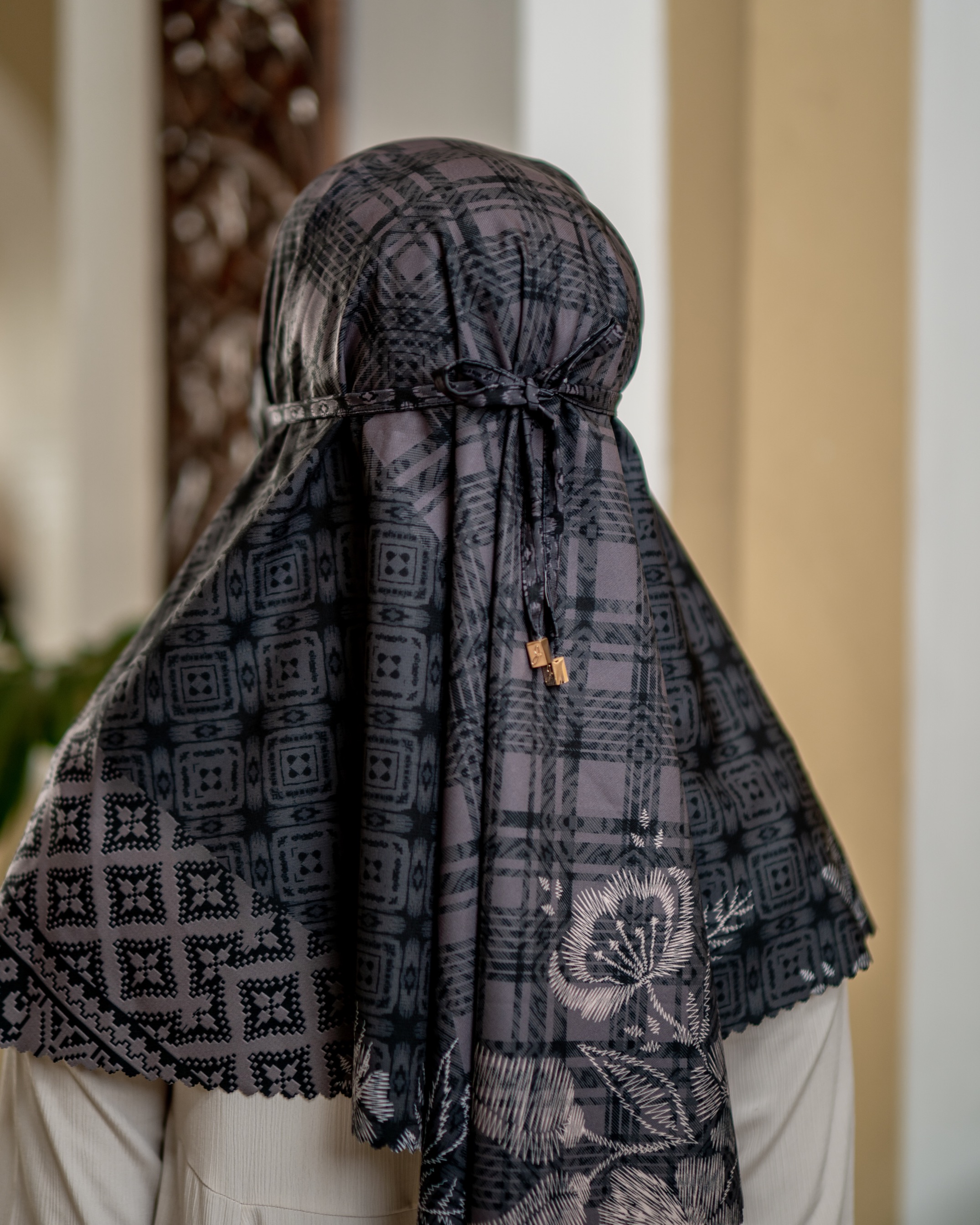 Bergo Langkisau Black