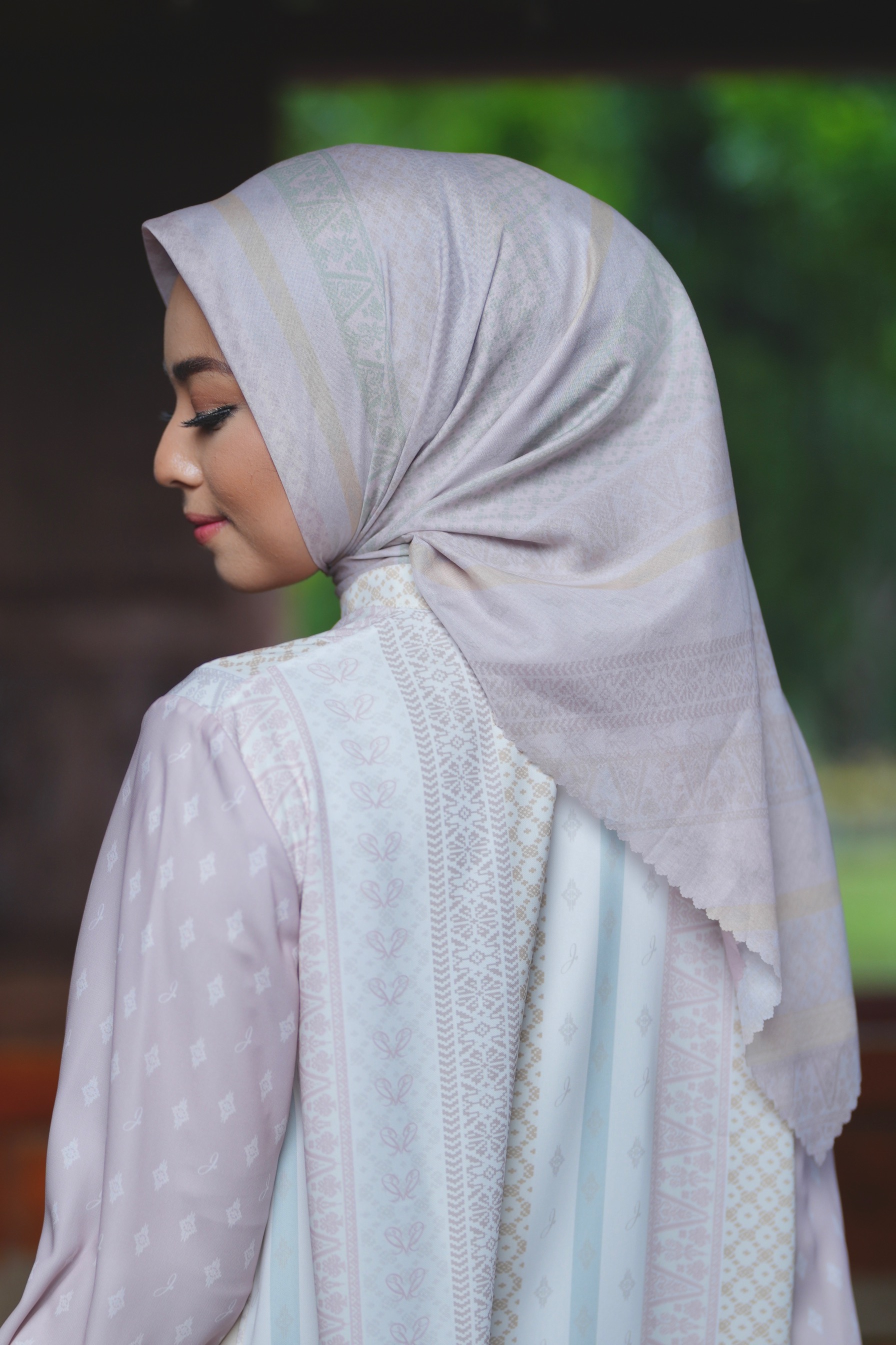 Lenggogeni Scarf Ambun