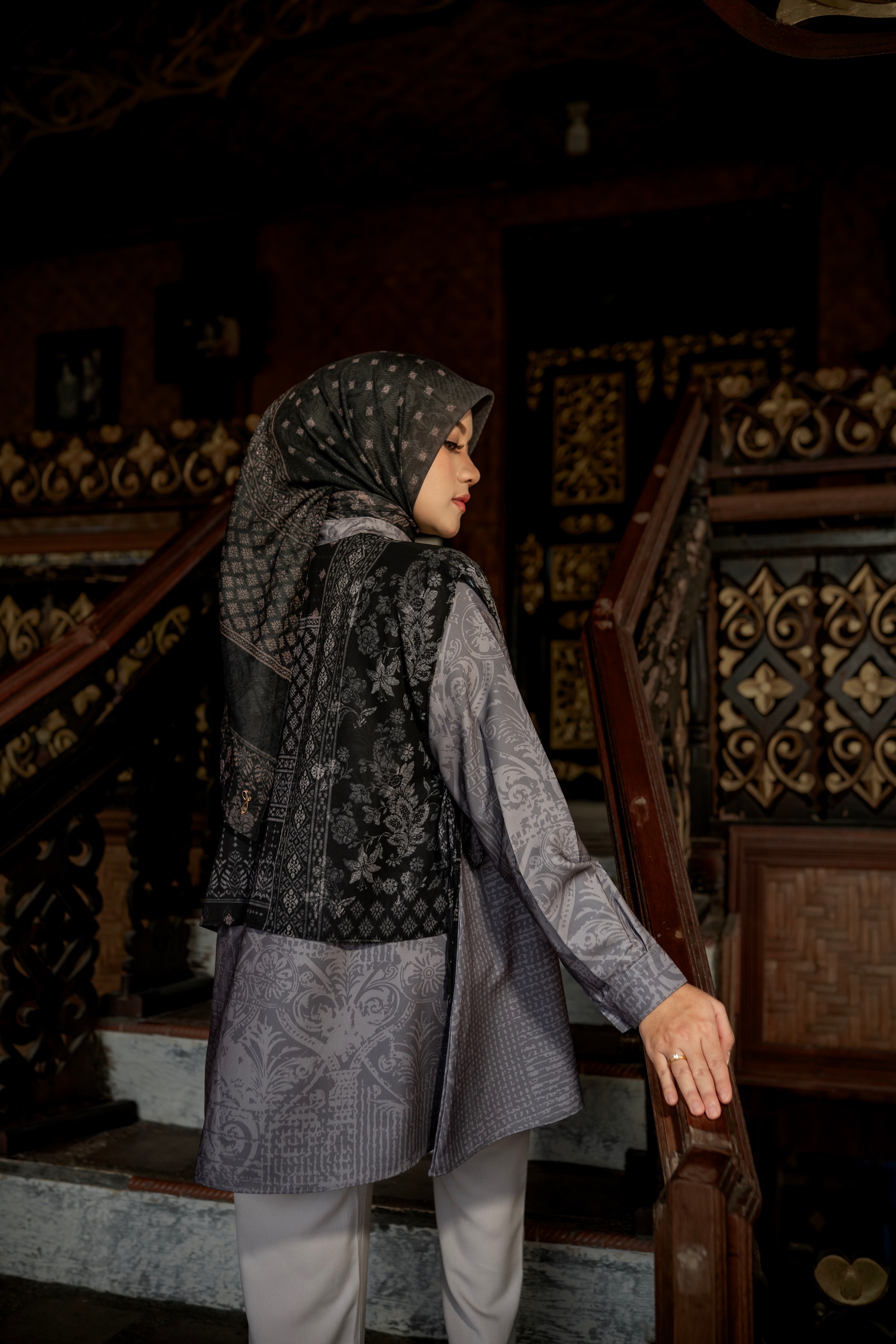 Agam Top Arang 