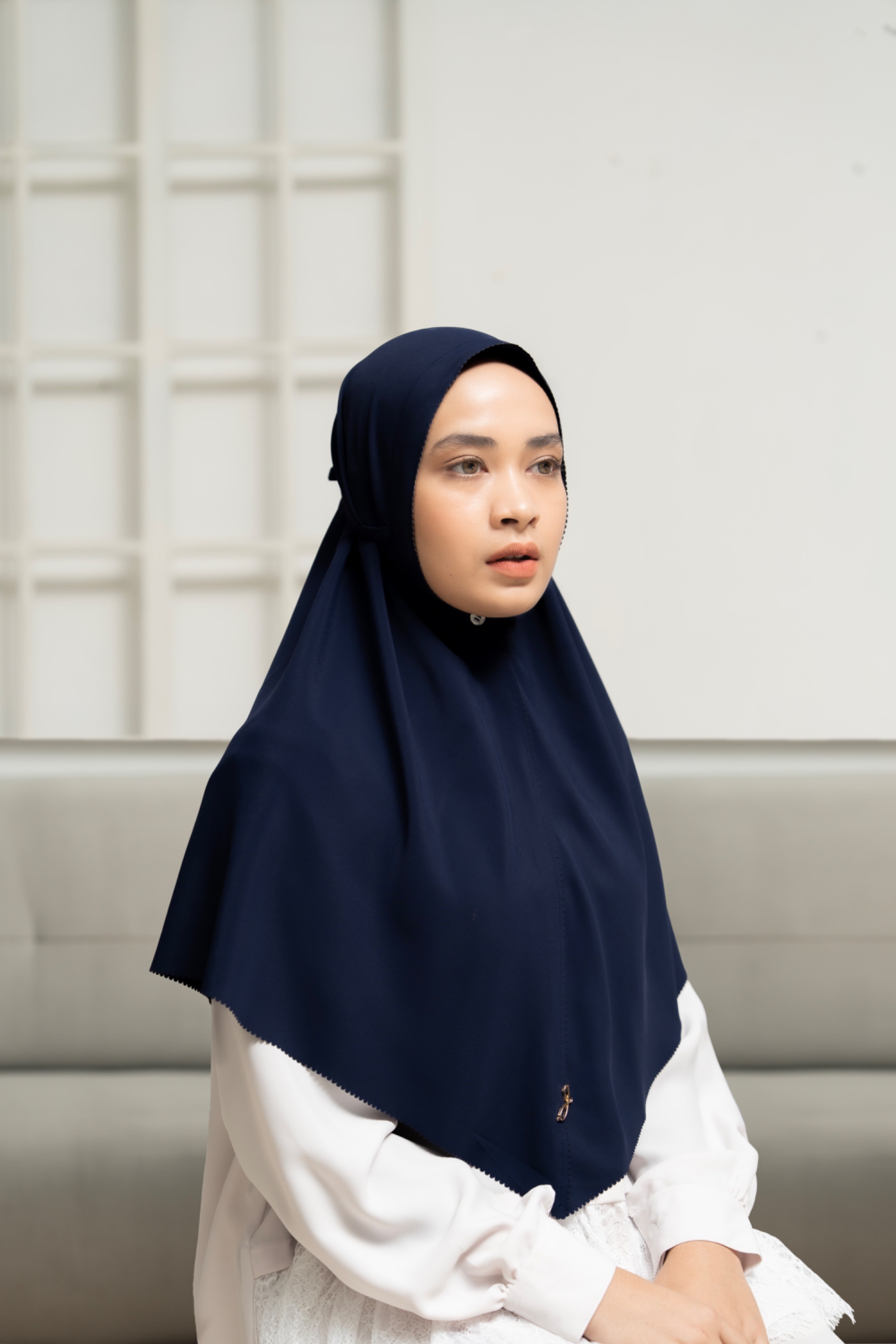 Bergo queen navy