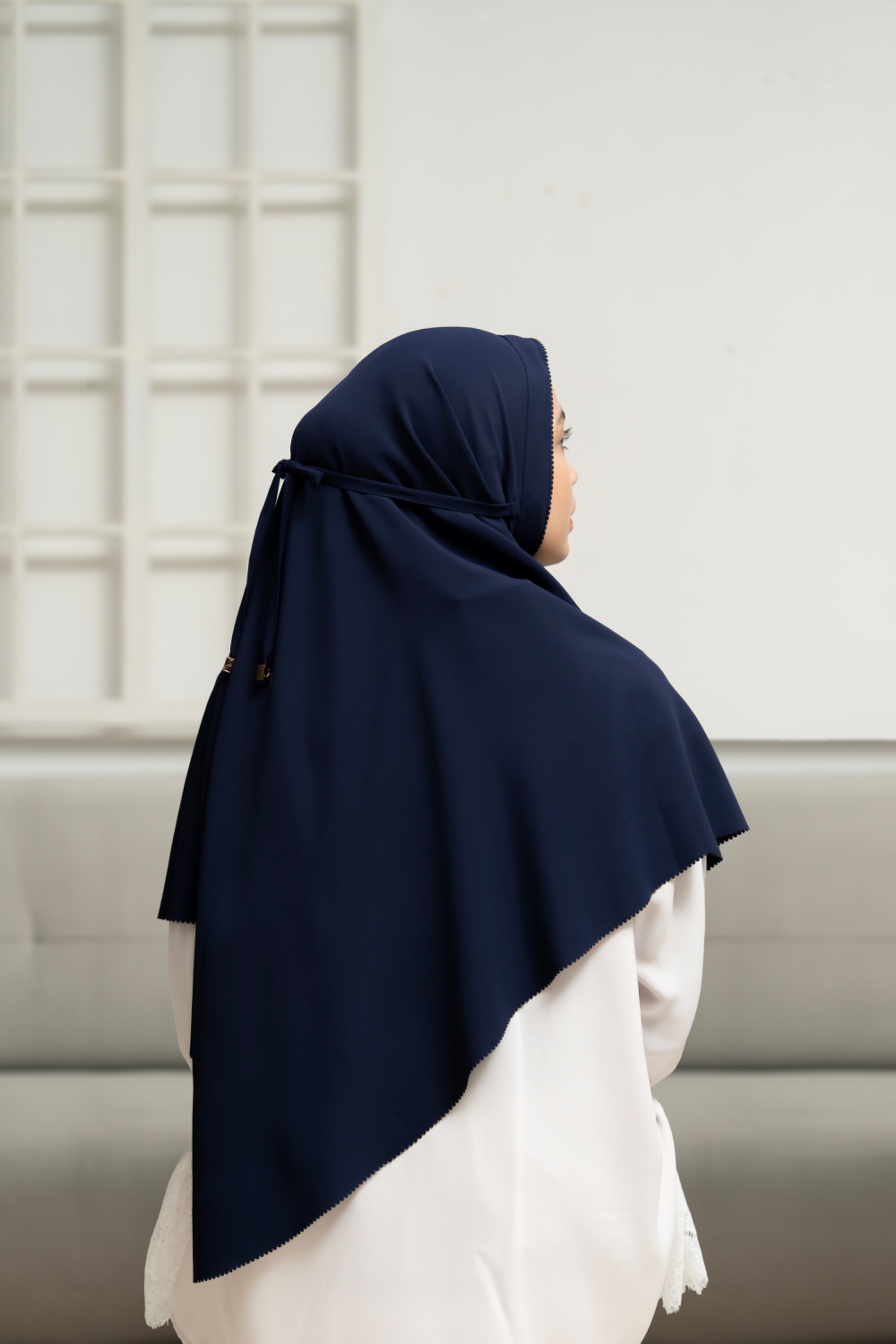 Bergo queen navy