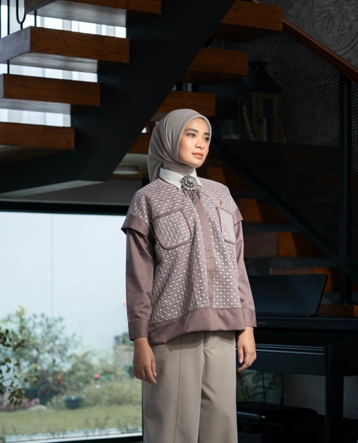 Image of Baseera Top Taupe 