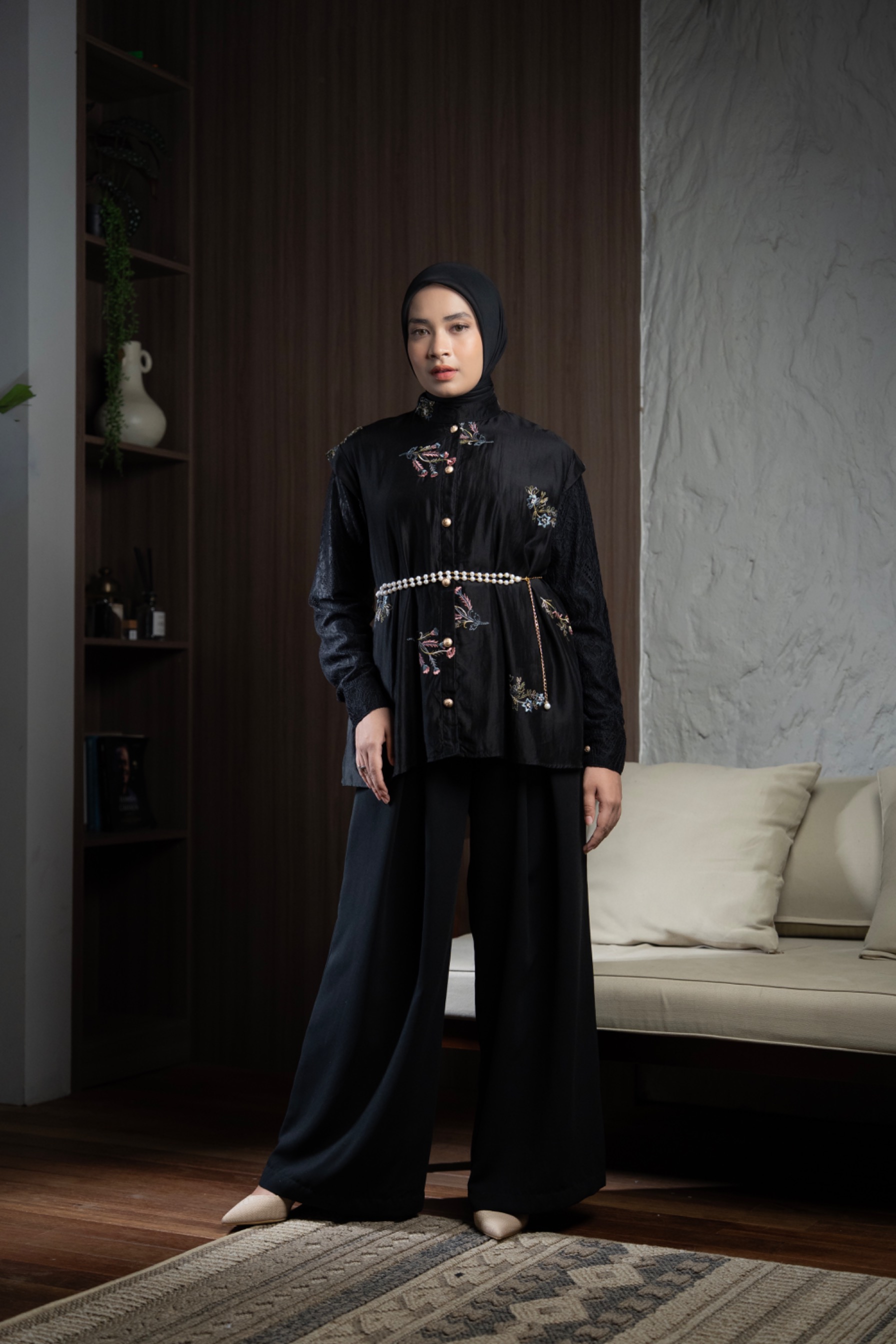 Hajeera Top Black