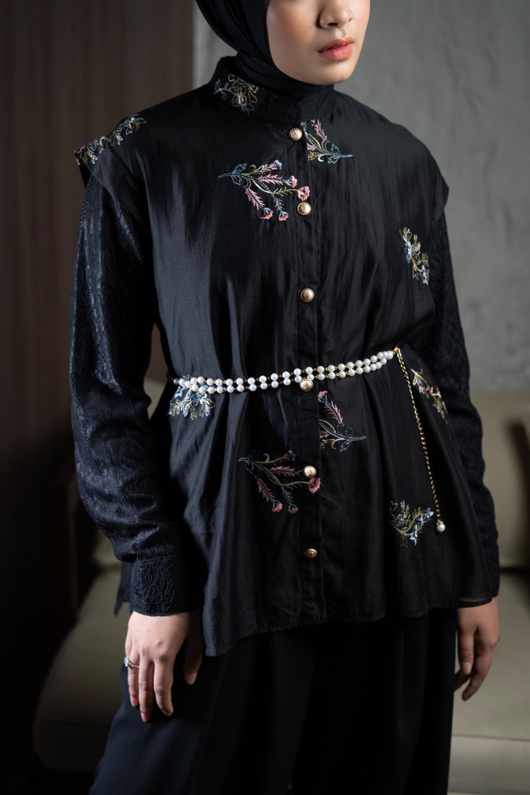 Hajeera Top Black