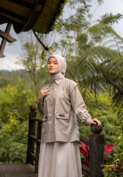 Image of Shiranami Top Brown 