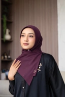 Bergo voal maroon