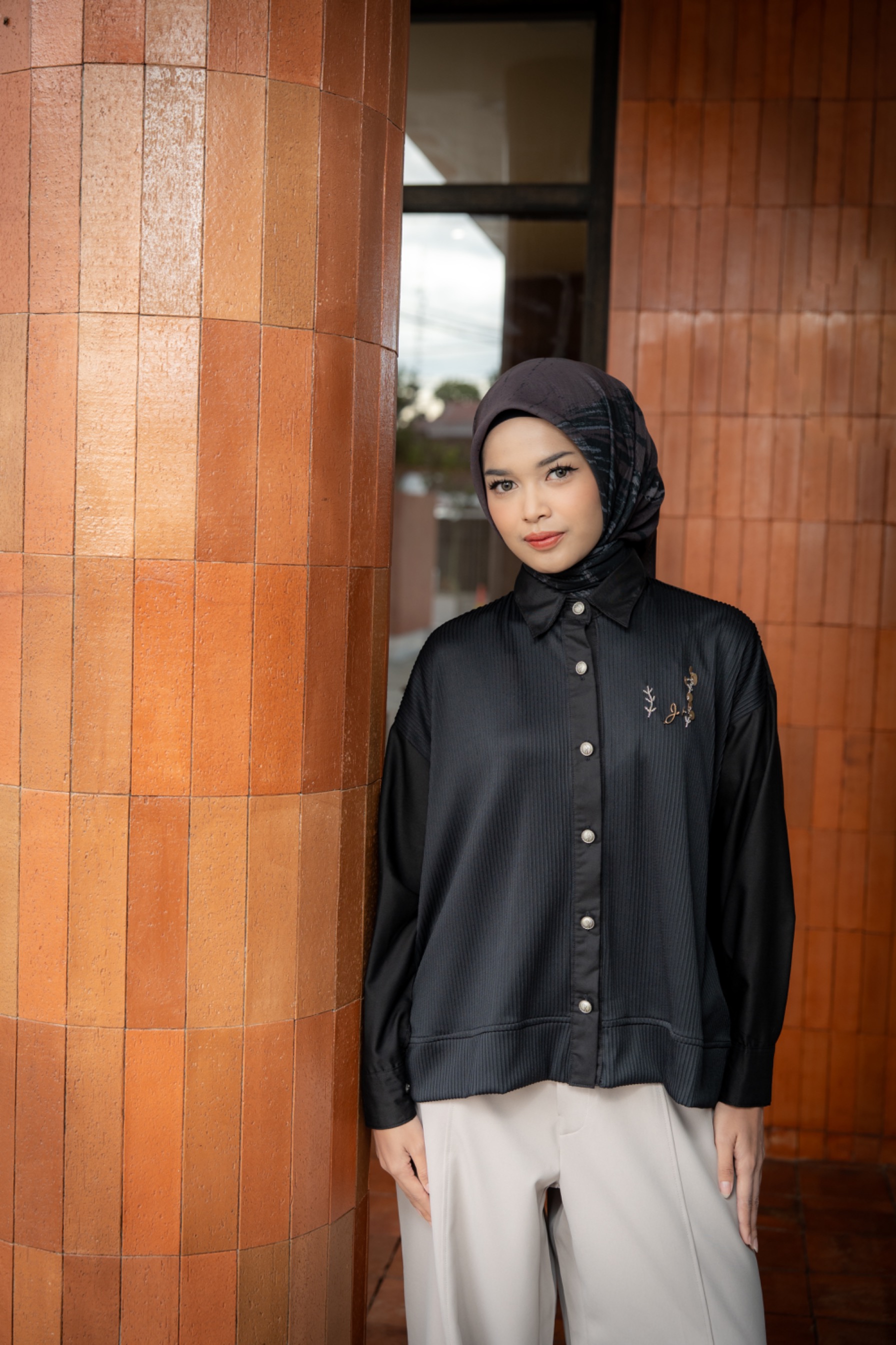 Seinara Top Charcoal