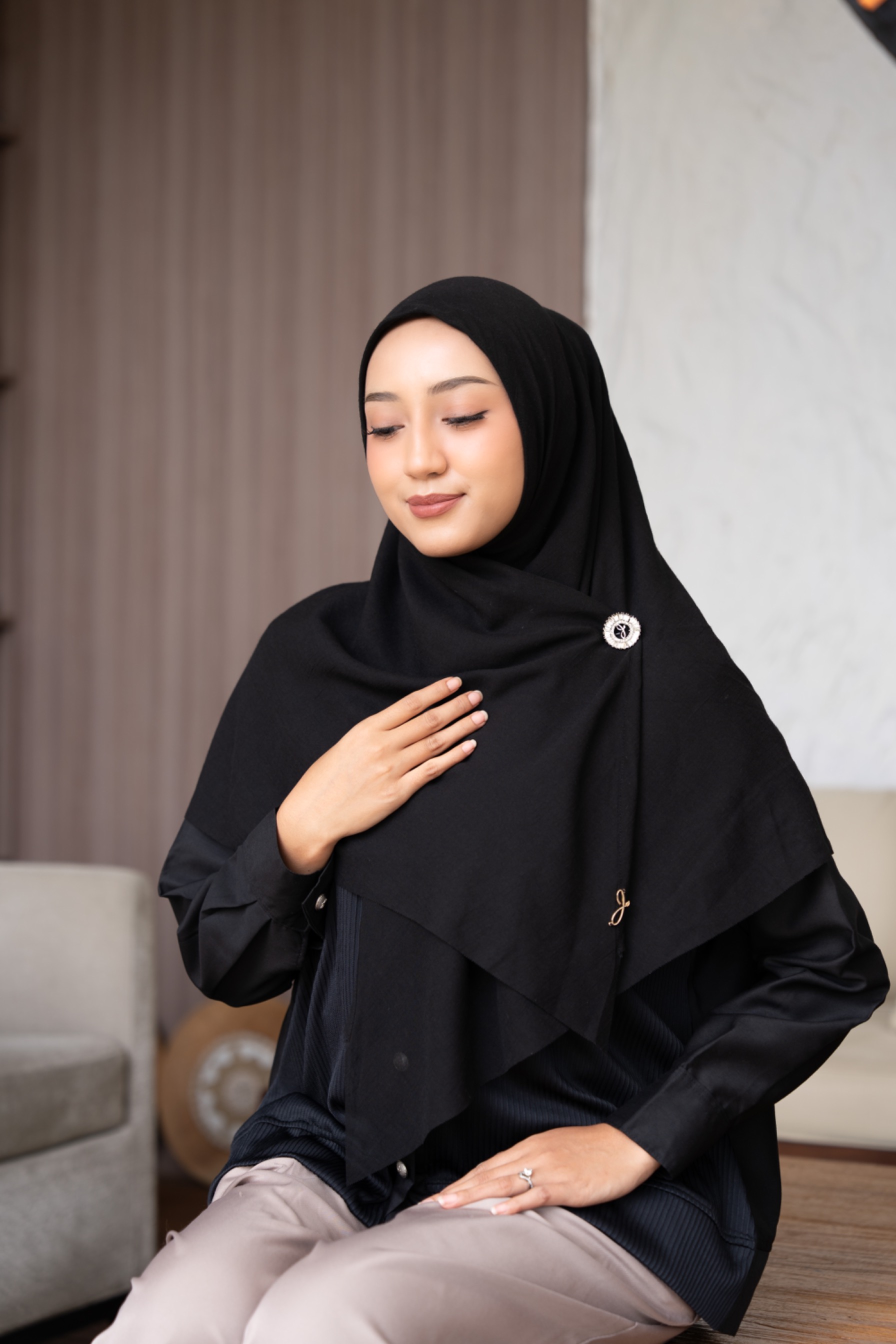 Bergo voal syar'i black 