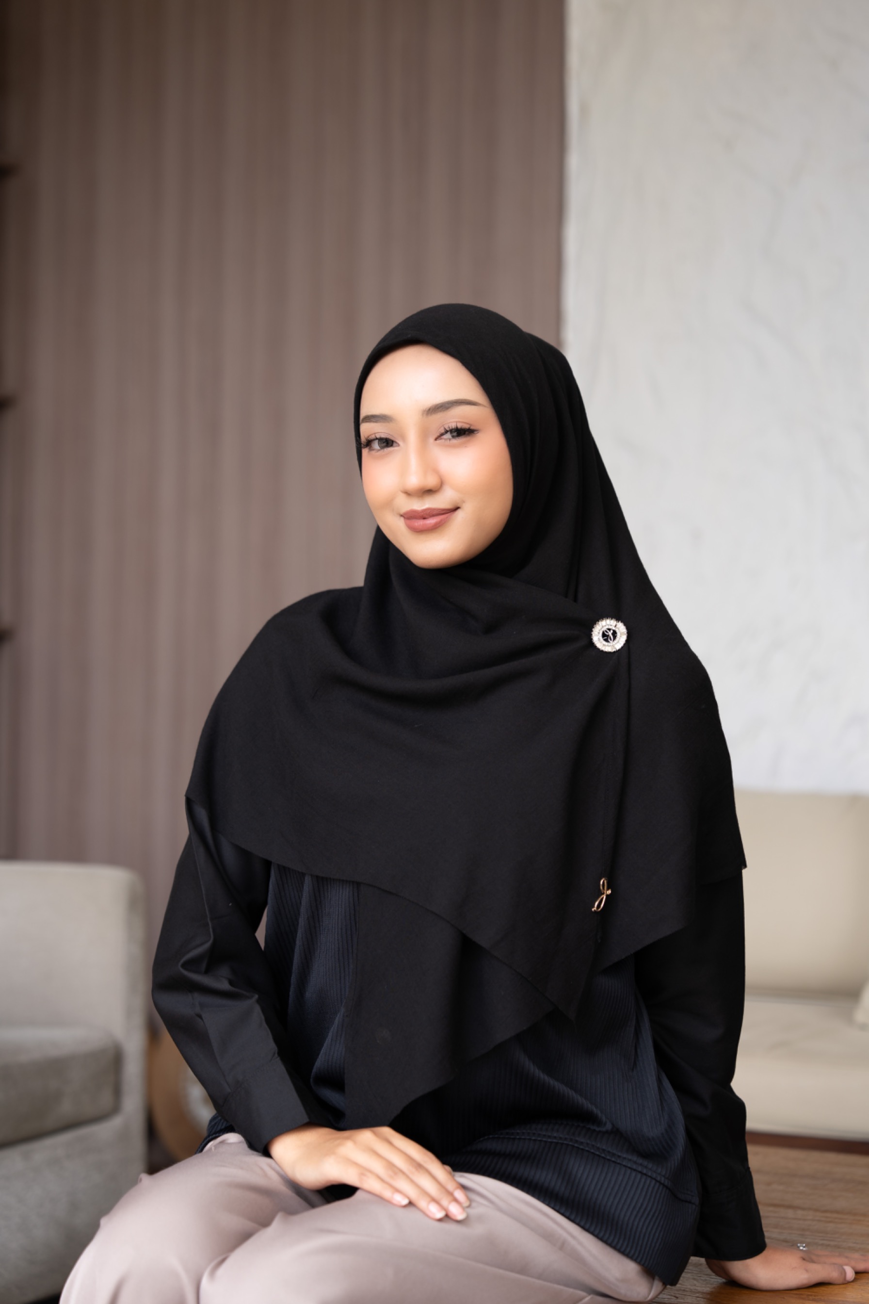 Bergo voal syar'i black 
