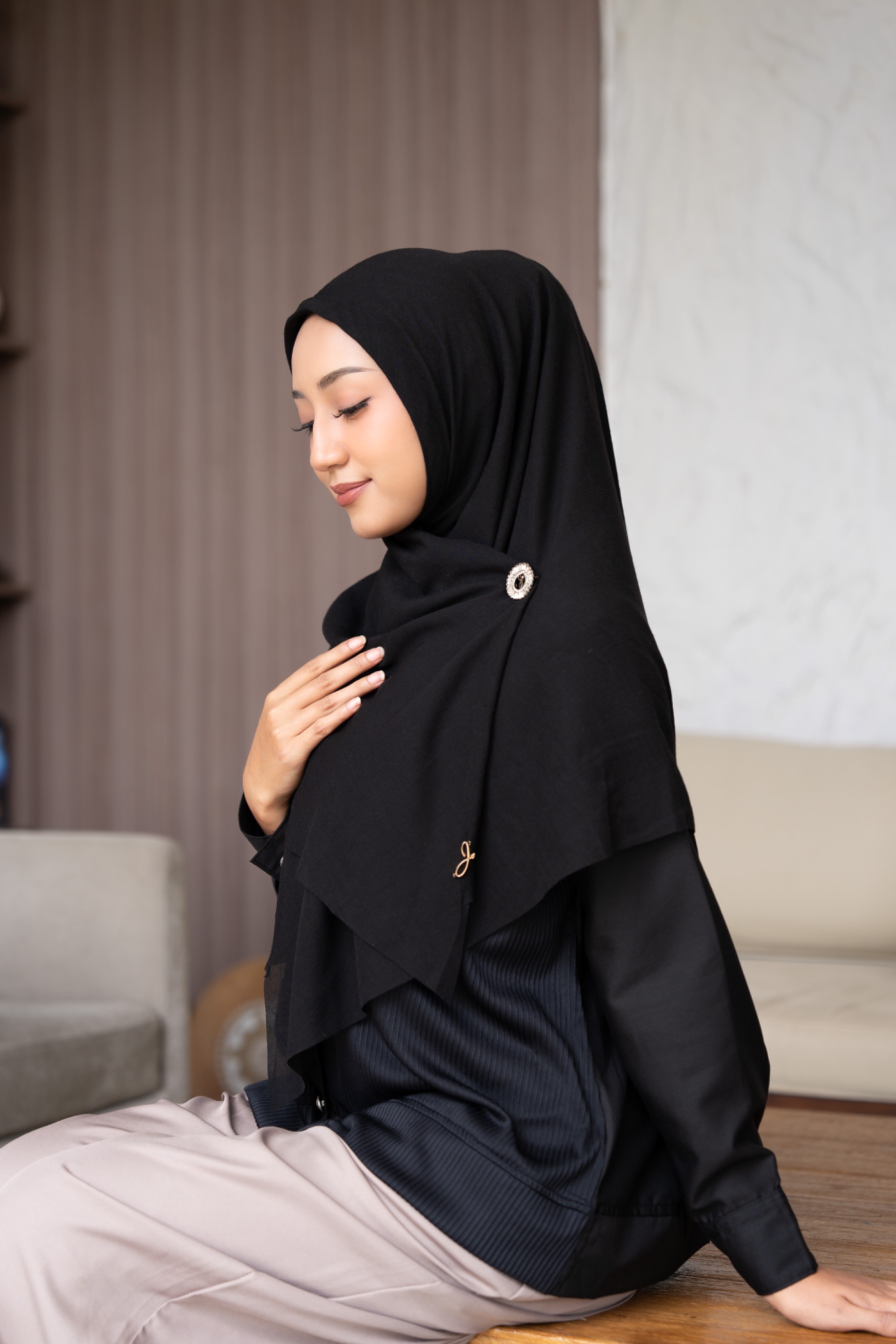 Bergo voal syar'i black 