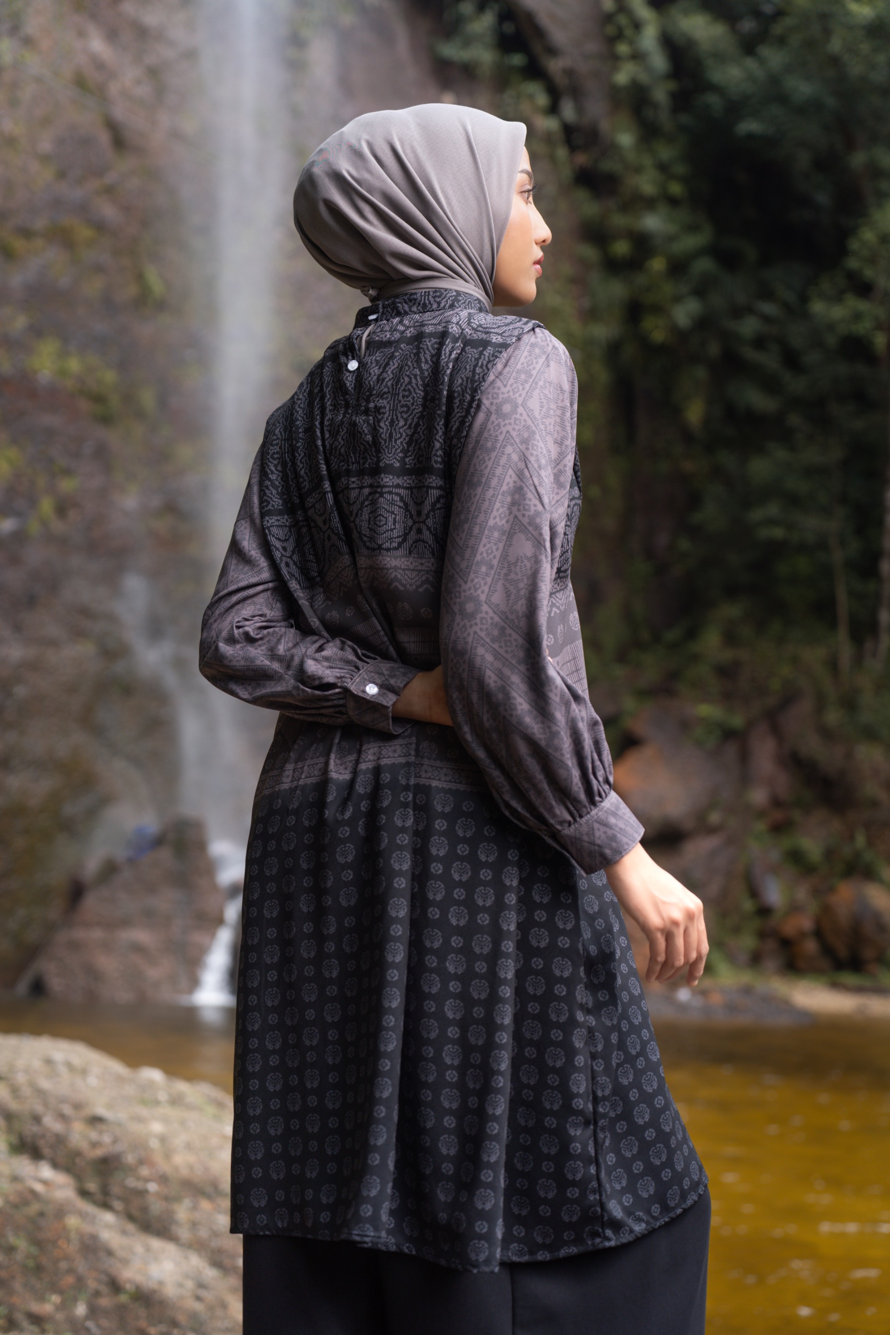 Alang Tunic Arang 