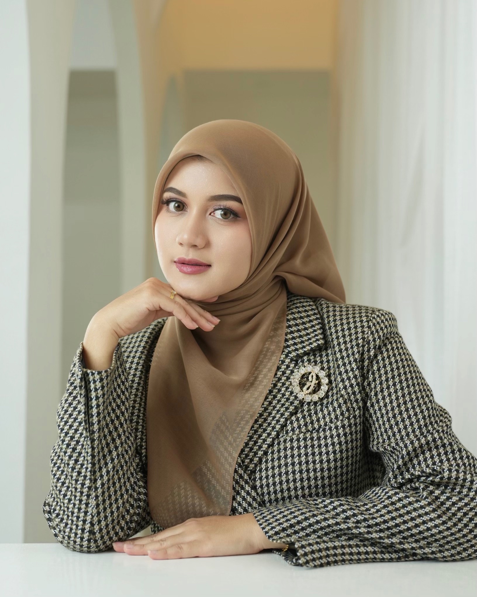 Jamila Paris Tofee