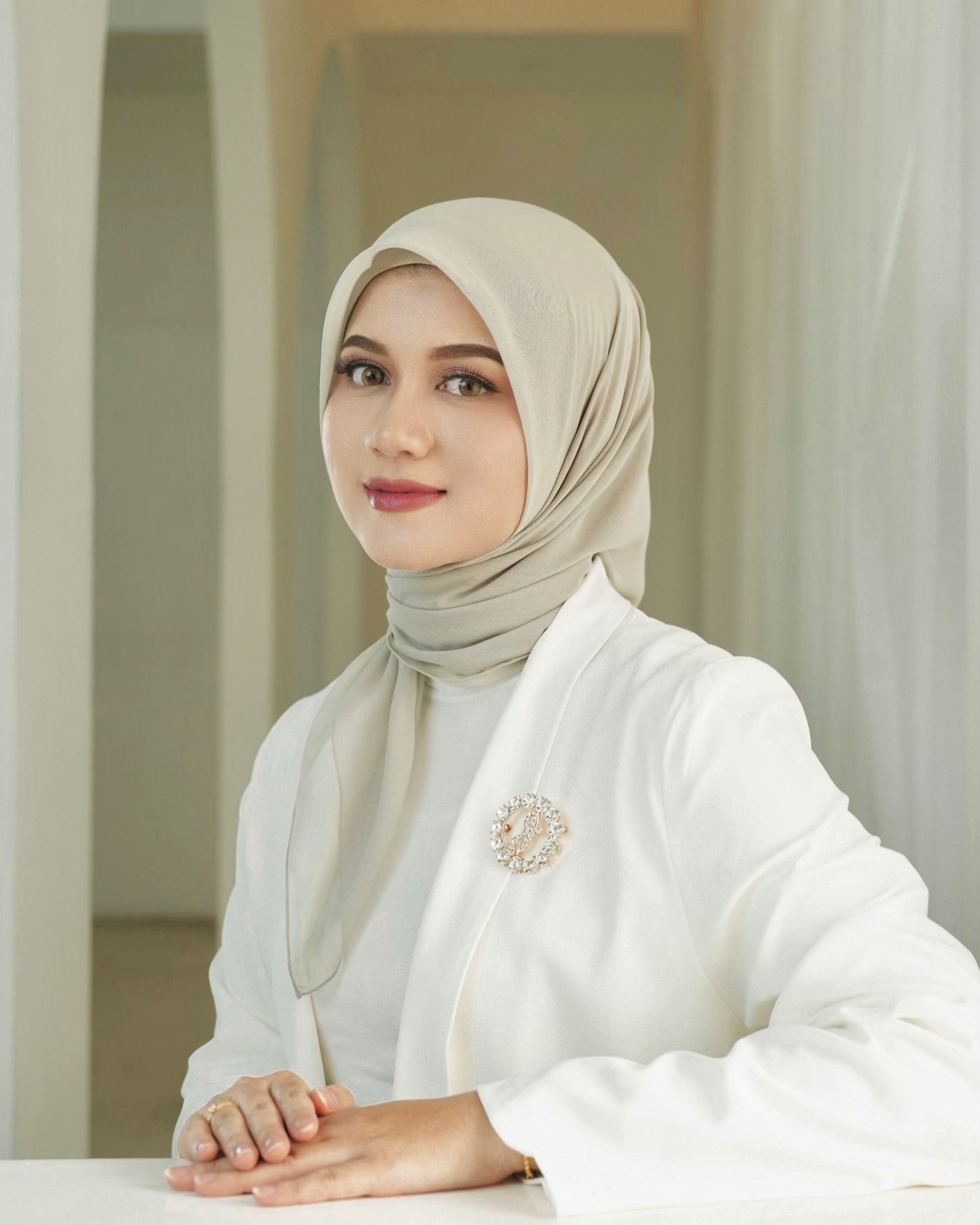 Jamila Paris Ivory