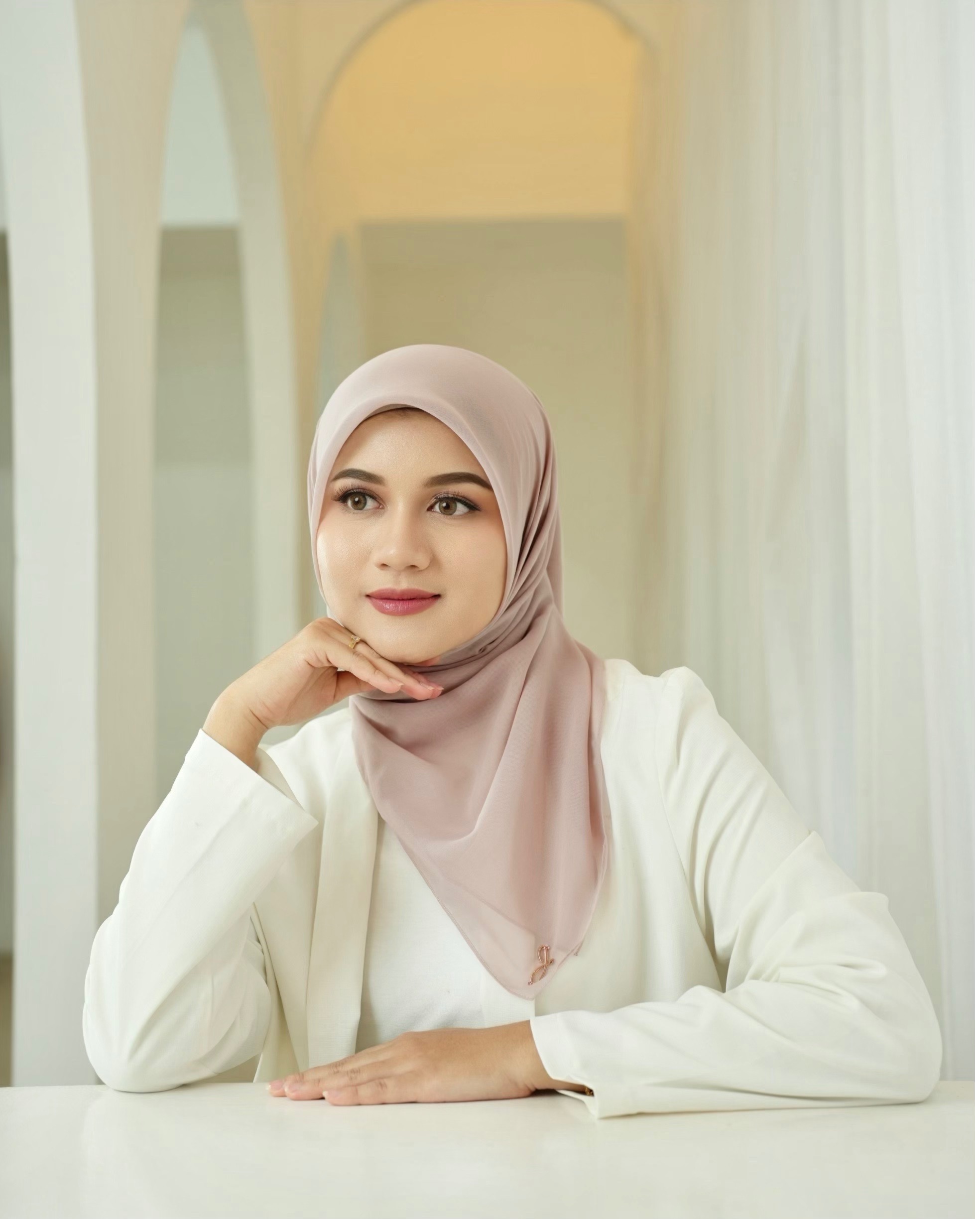 Jamila Paris Sephia Rose