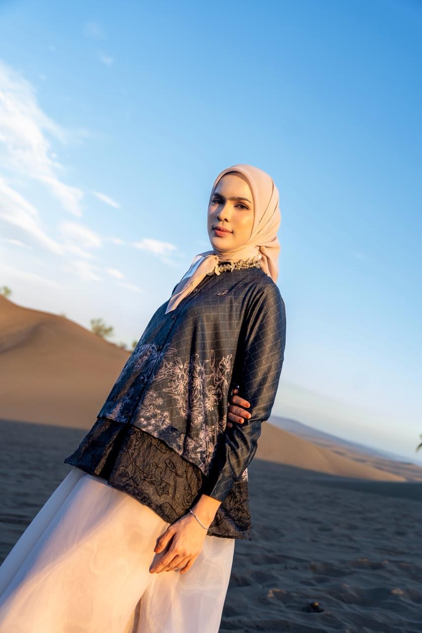 Madina II Top Black