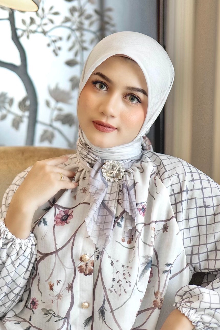 Jardin II Scarf White