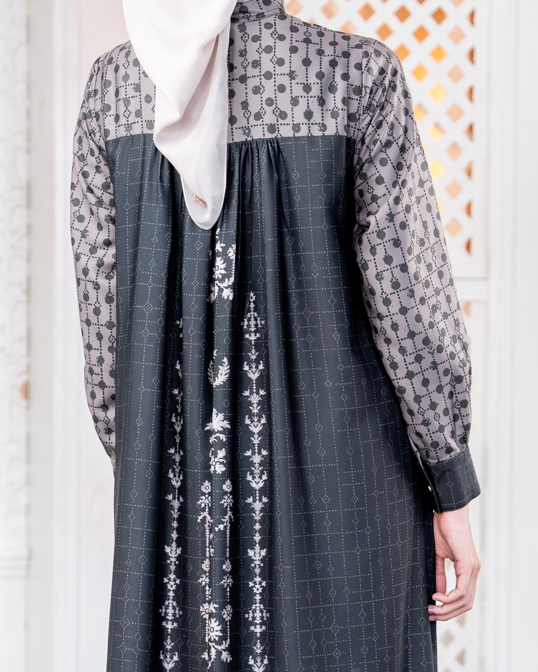 Zaheer Dress Black