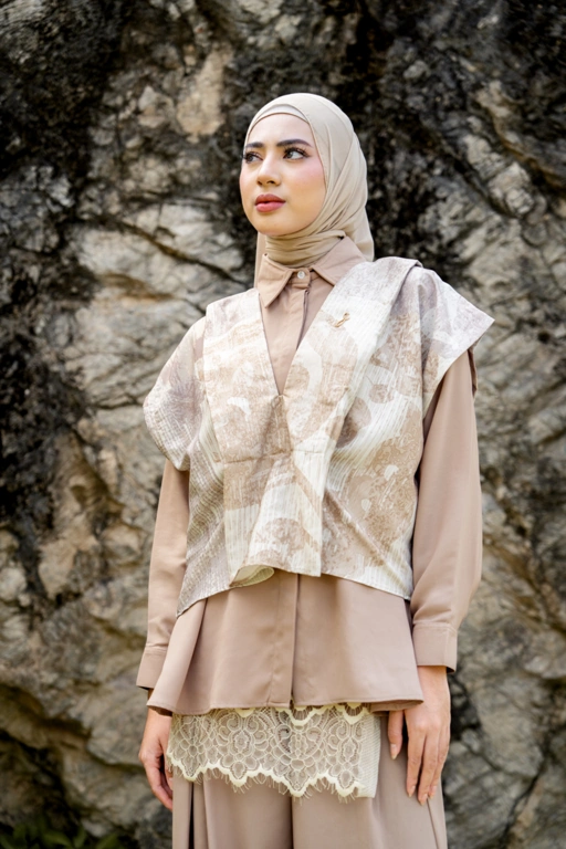 Seinara Top Brown 