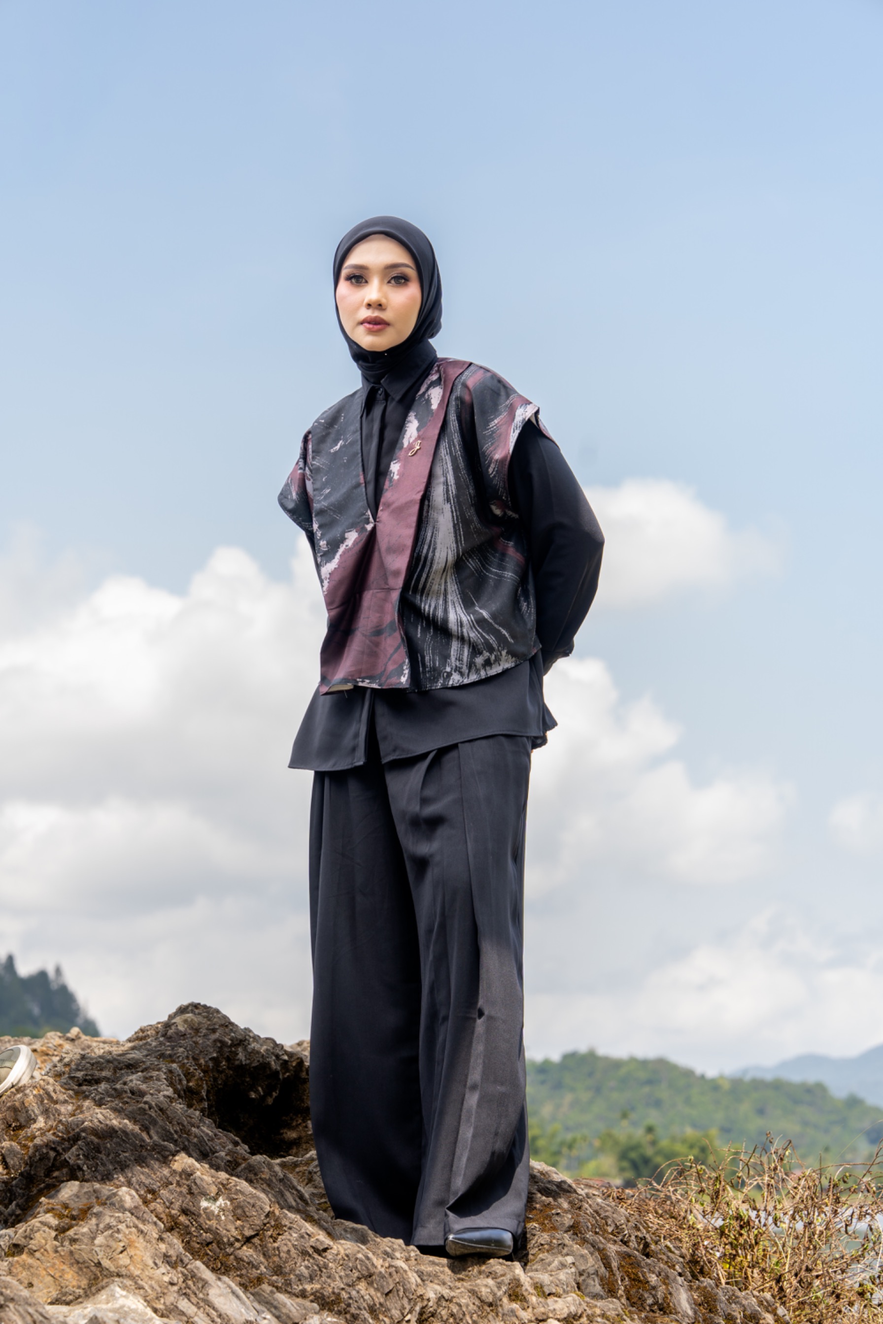 Seinara Top Black