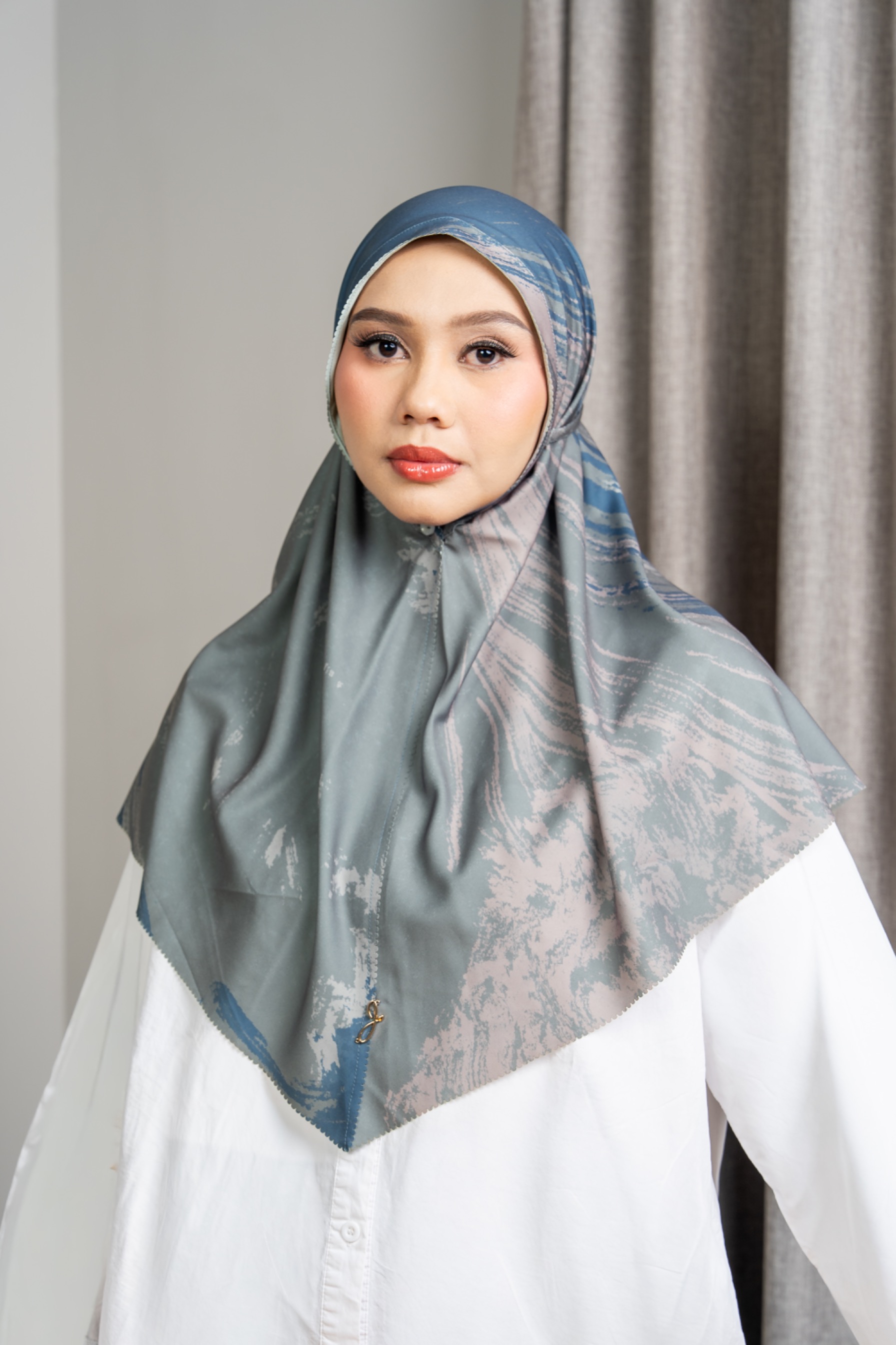 Seinara Bergo Saphire 