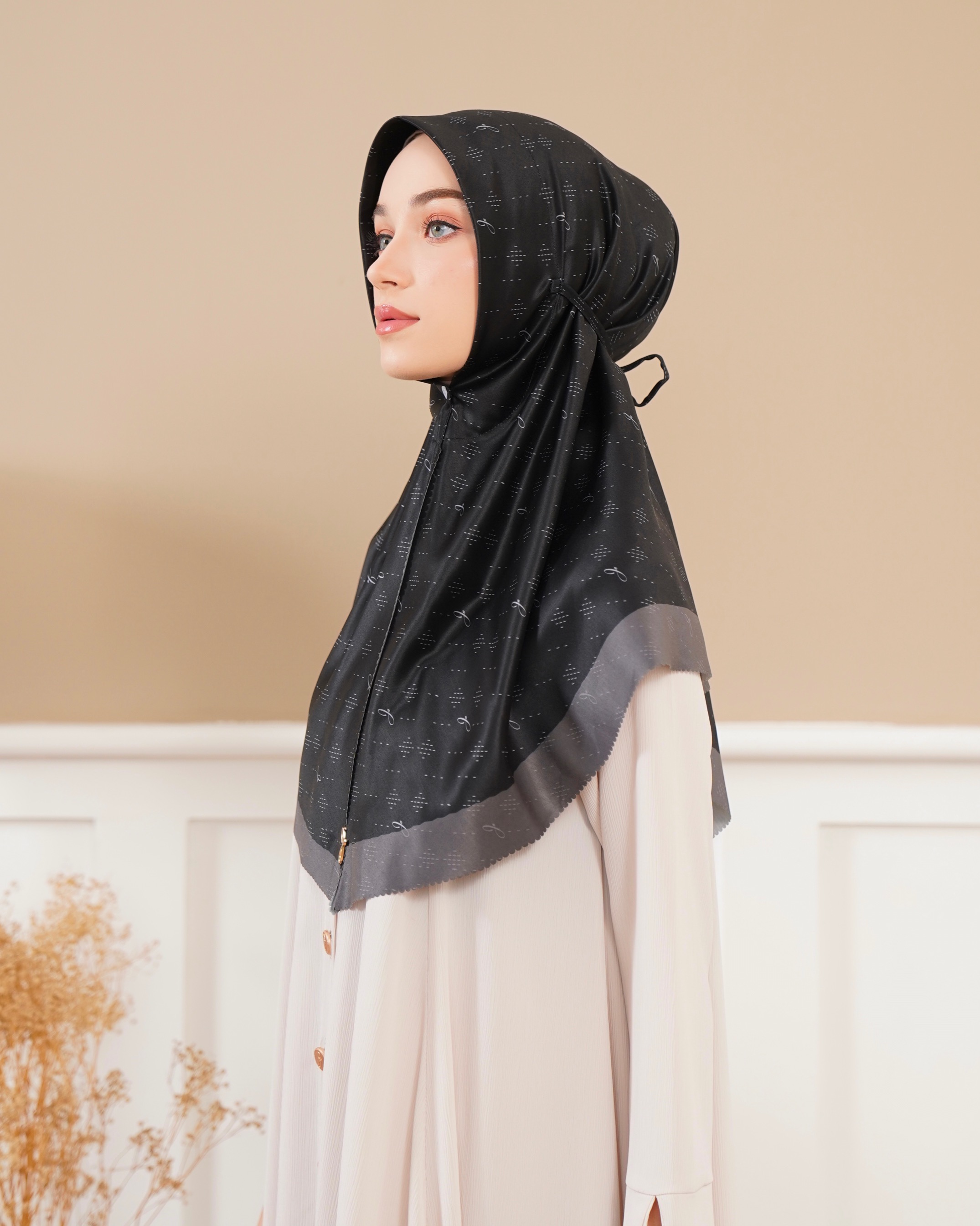 J Bergo Black