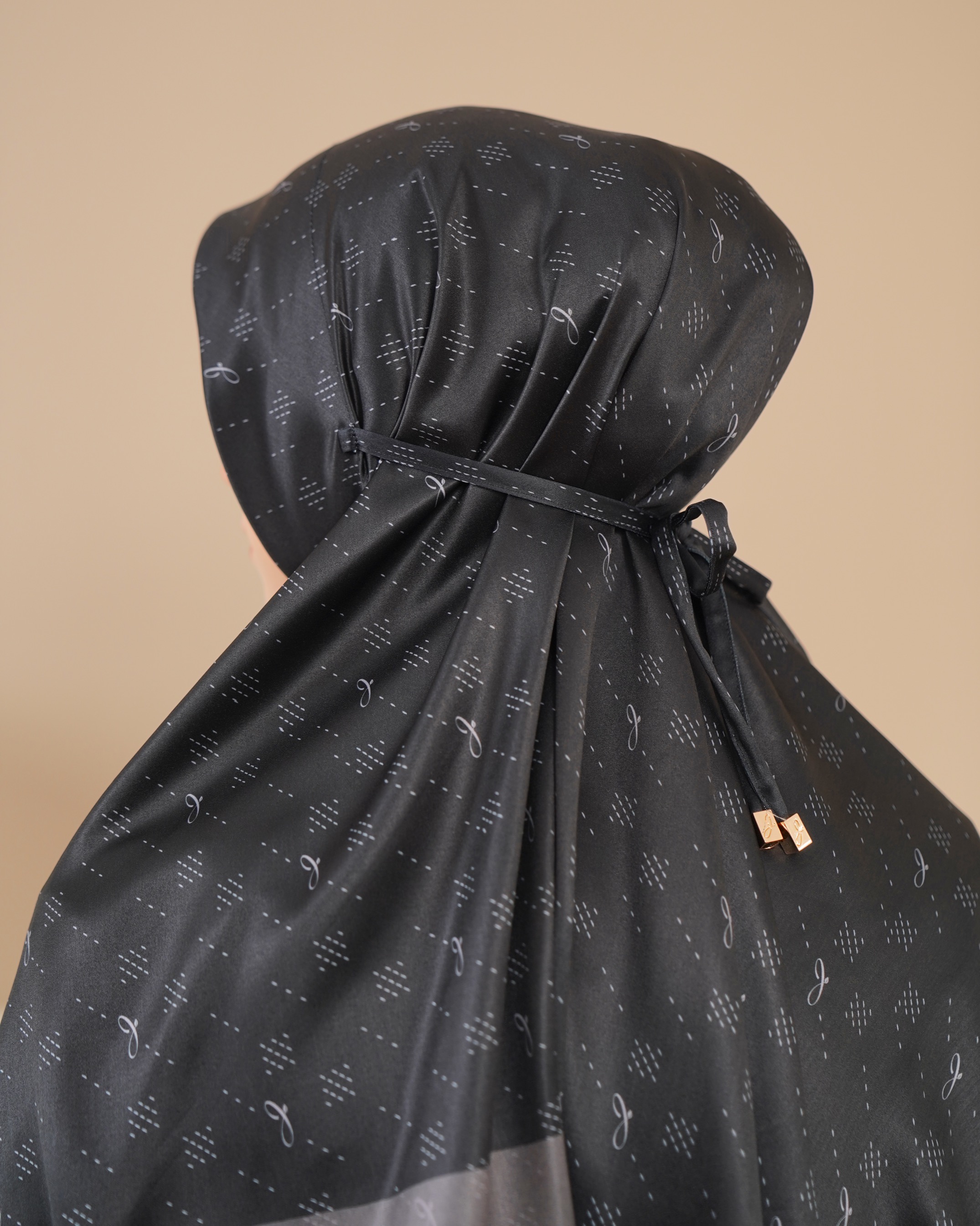 J Bergo Black