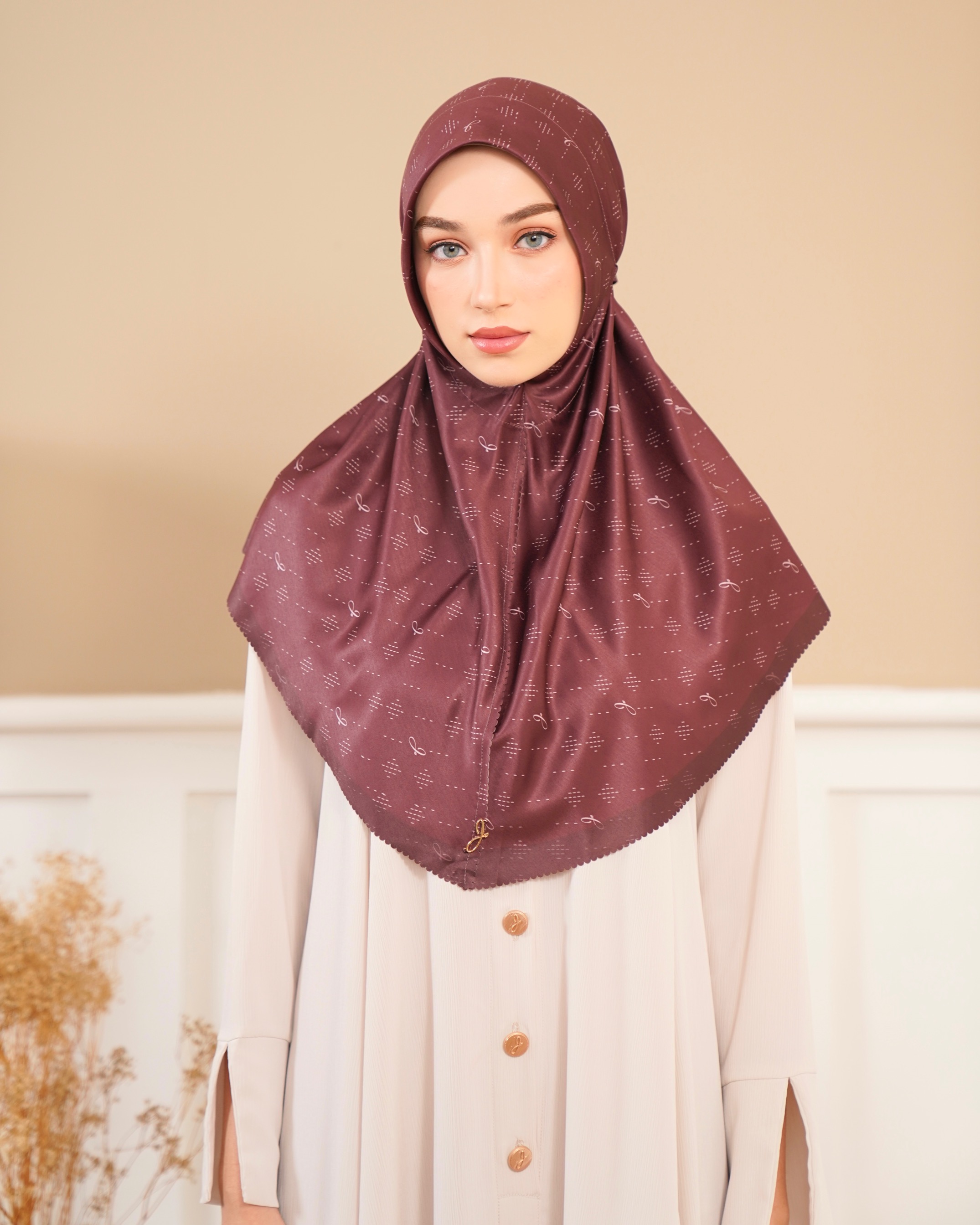 J Bergo Maroon
