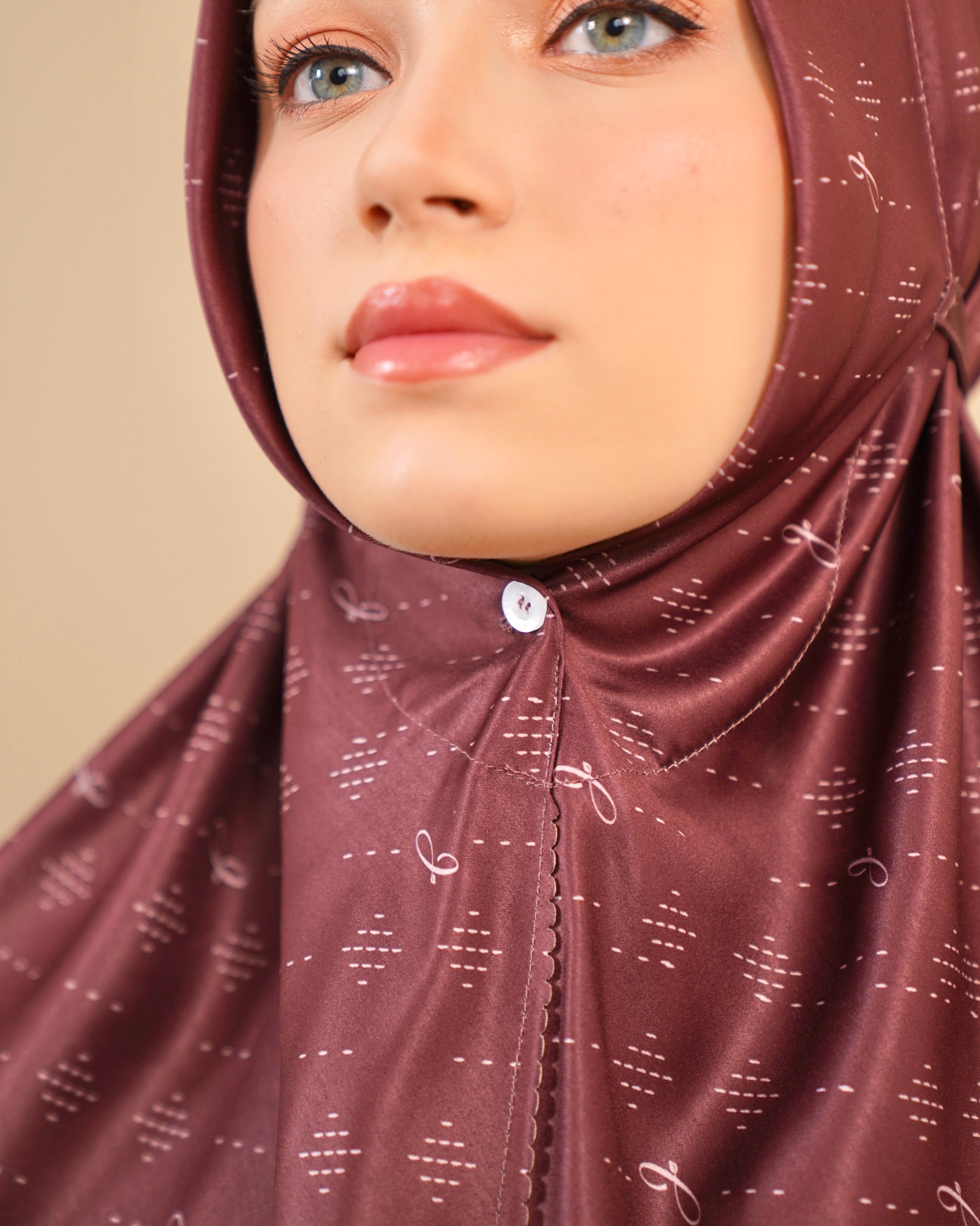 J Bergo Maroon