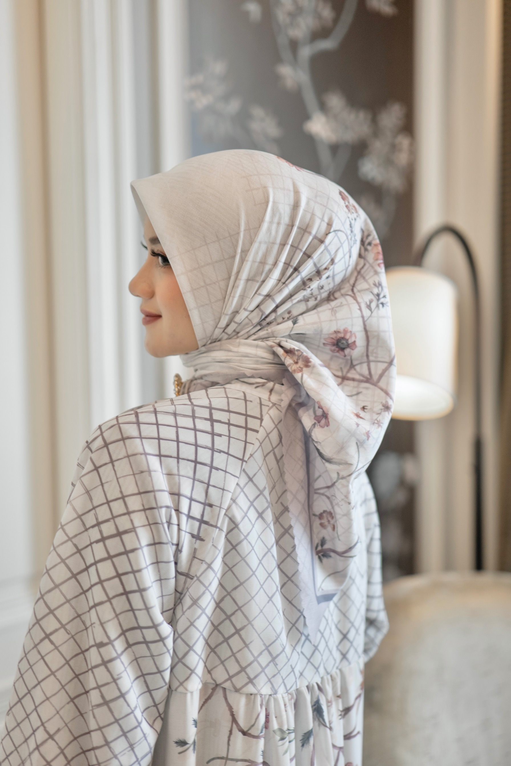 Jardin II Scarf White