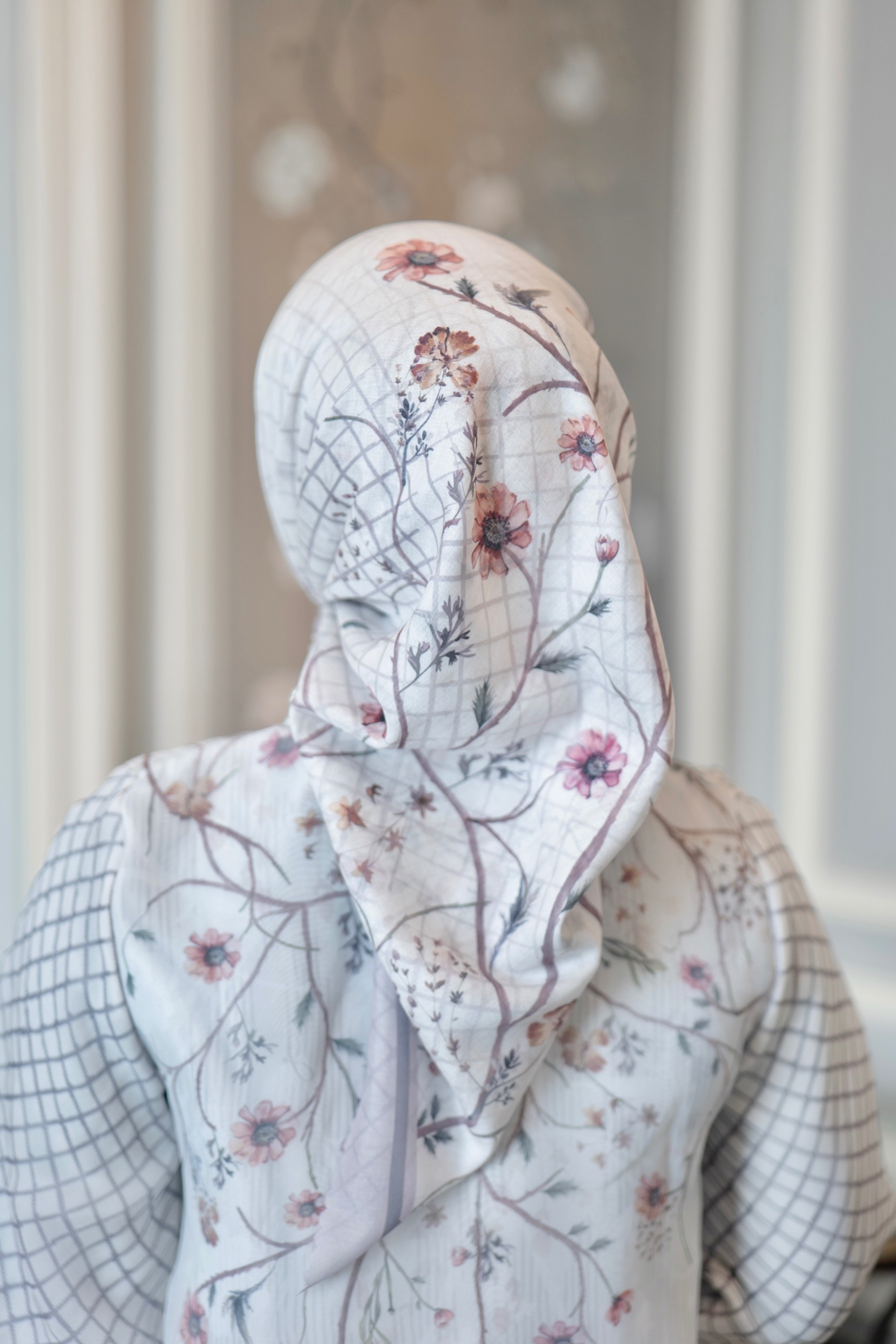 Jardin II Scarf White