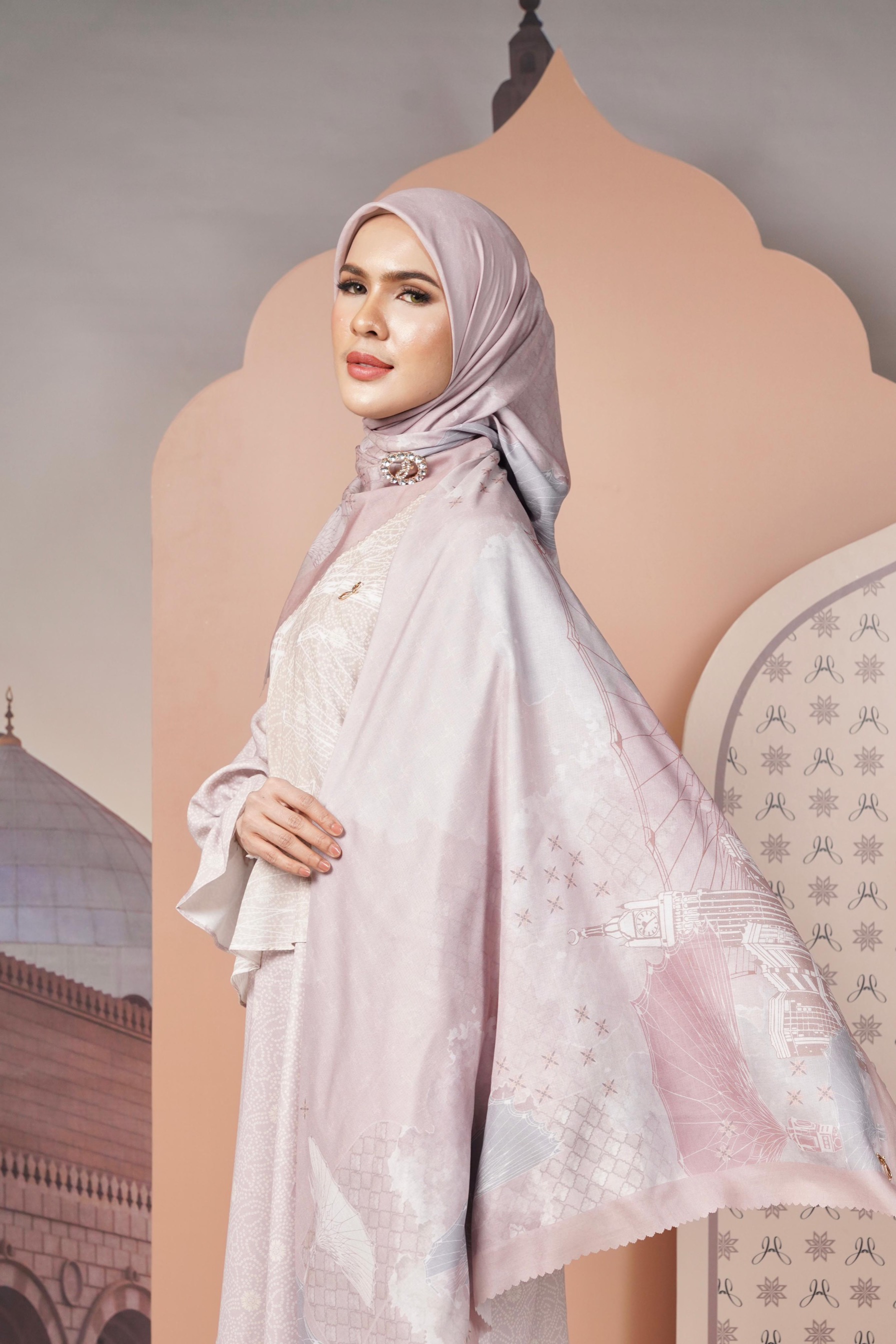 Madinah Scarf Peach