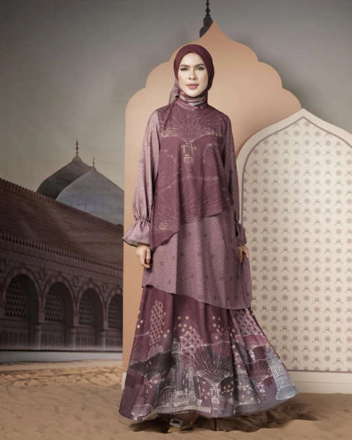 Image of Madinah Dress Maroon
