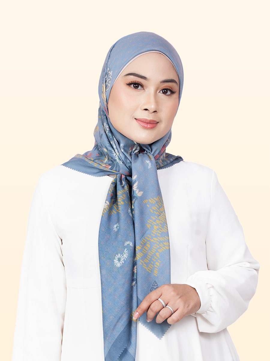 Scarf Le Meredien