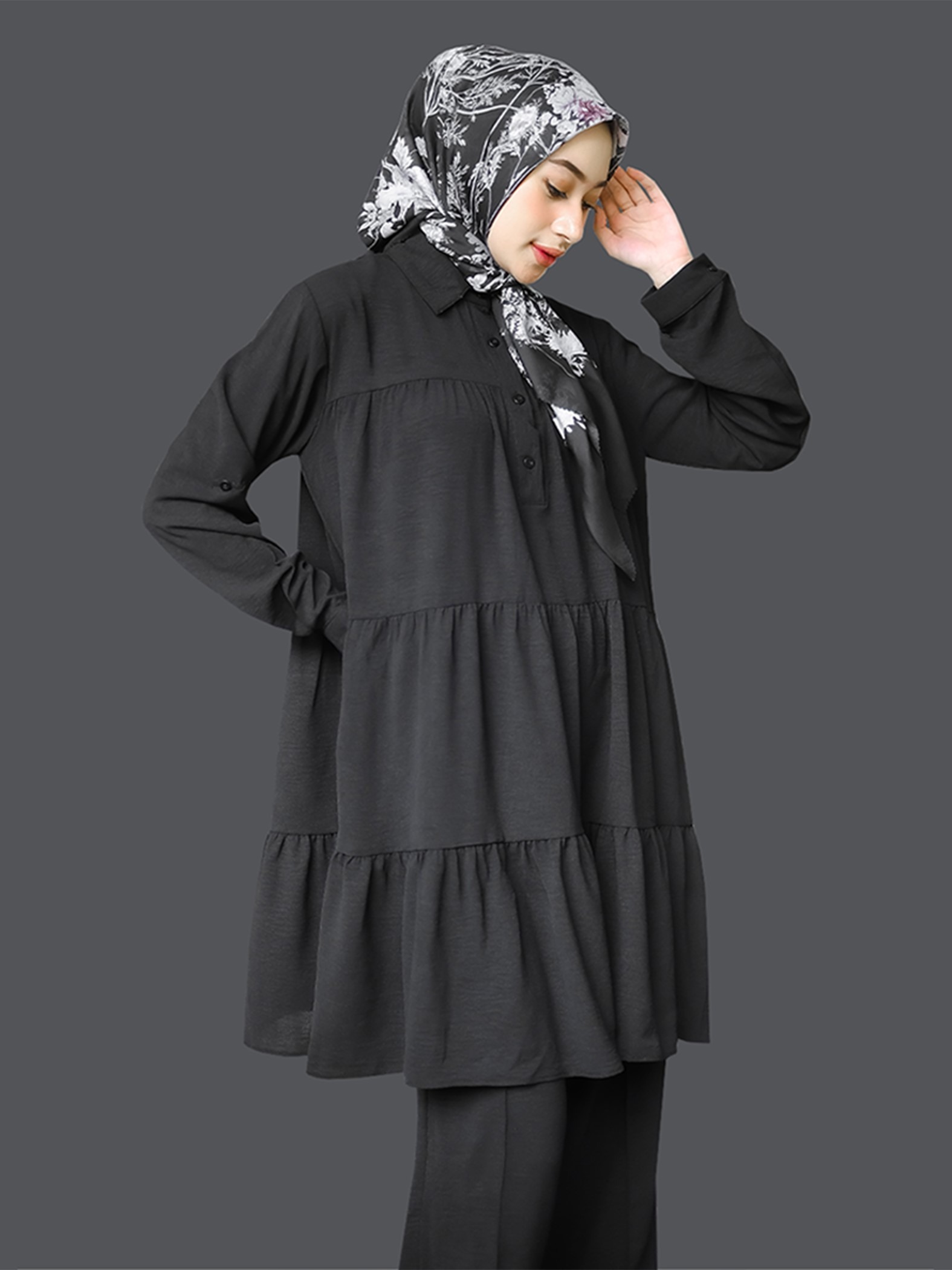 IVO TUNIC