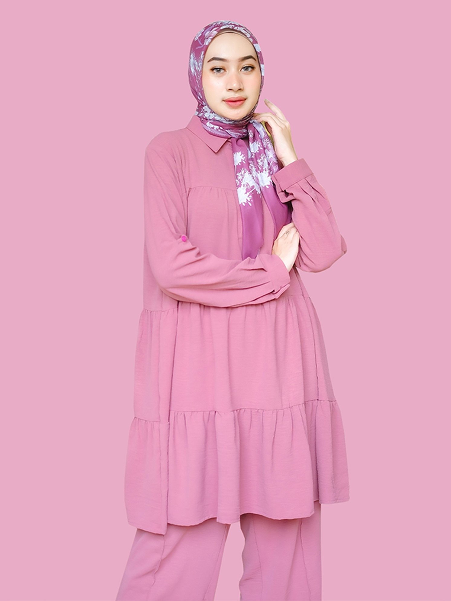 IVO TUNIC
