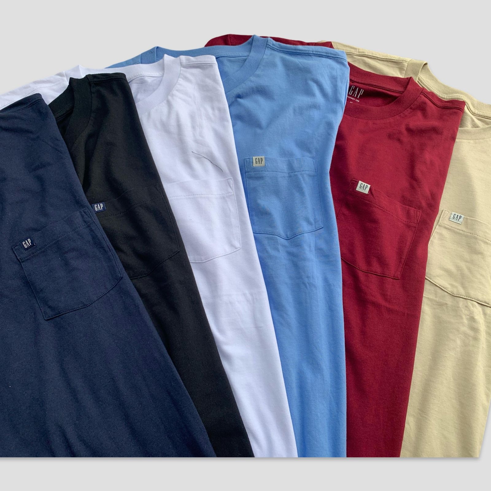 Gap Men Pocket T-Shirts