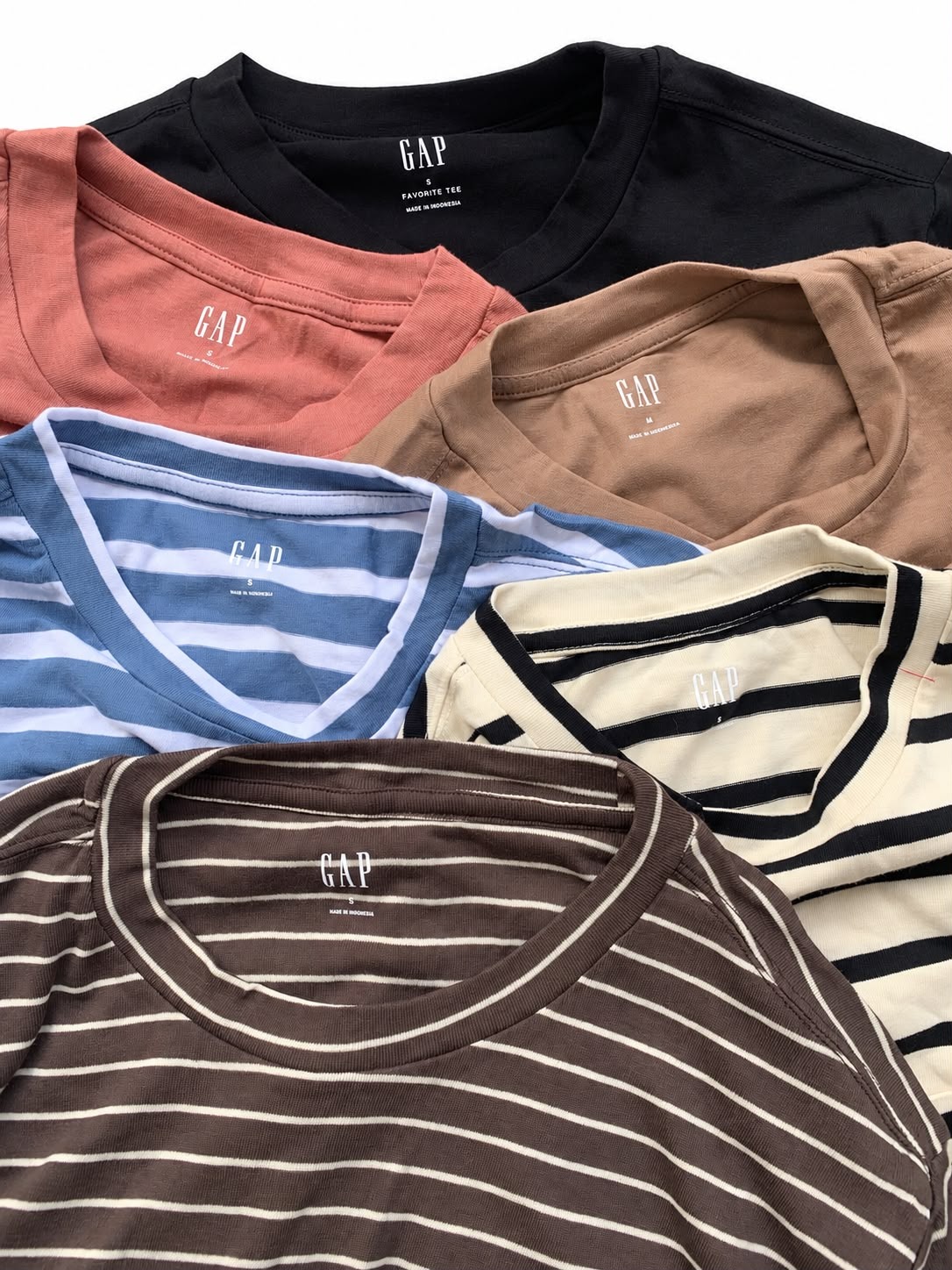 GAP Men Pocket T-Shirts