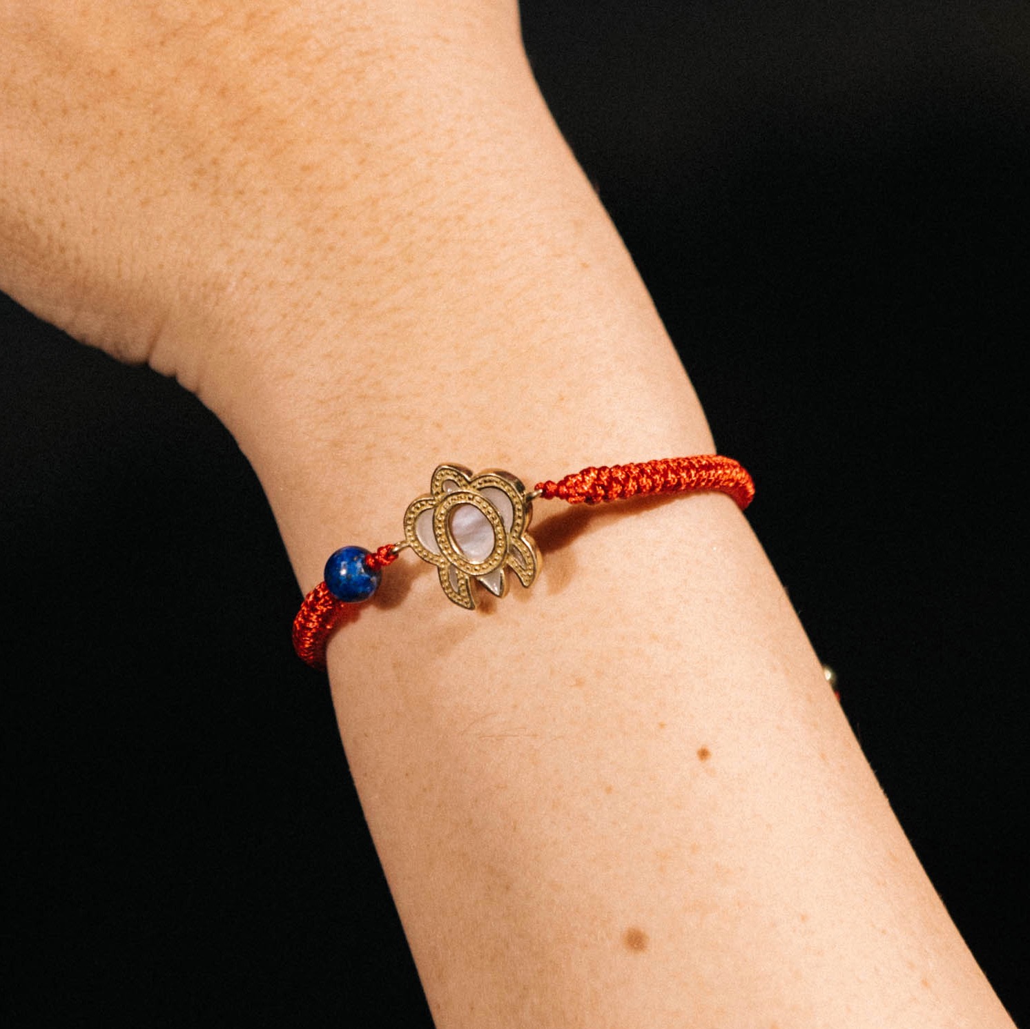 Red String - Penyu